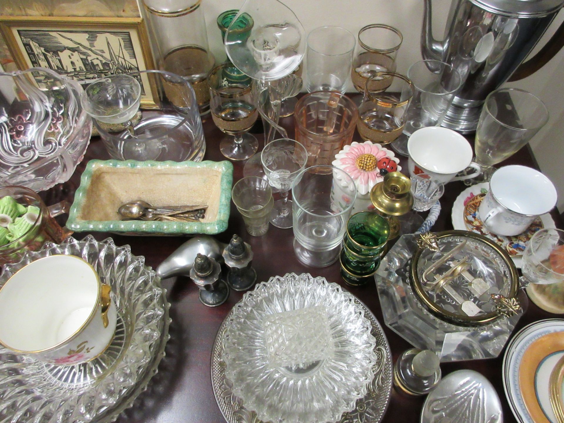 LOT OF ASSORTED ANTIQUE GLASSES, VASES, COLLECTORS DISHWARE, ETC. (60 PIECES) - Image 2 of 3