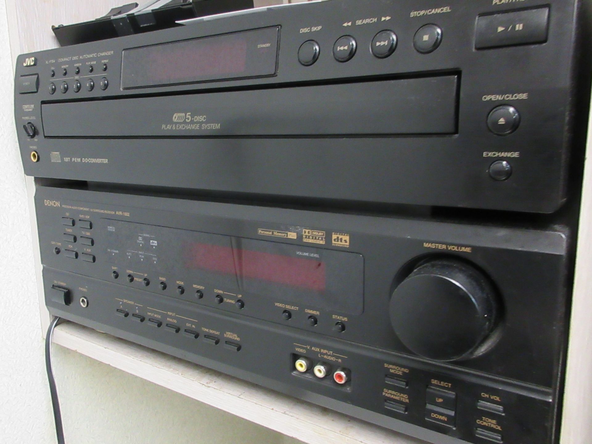 LOT INCLUDING: SOUND SYSTEM WITH 1 ''DENON'' SURROUND SOUND RECEIVER #AVR1602 + 1 ''JVC'' COMPACT