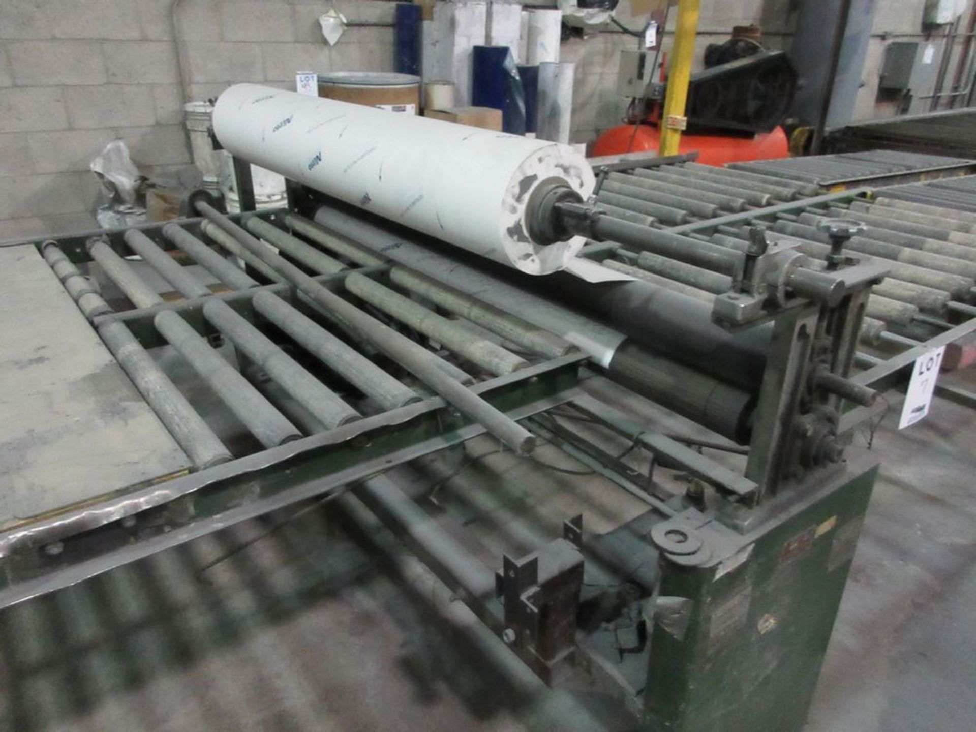 ''WALCO'' PROTECTIVE COATING MACHINE 60'' W/ CONVEYORS 8FT X 5 FT X 52'' OVER AND UNDER VINYL - Image 4 of 5