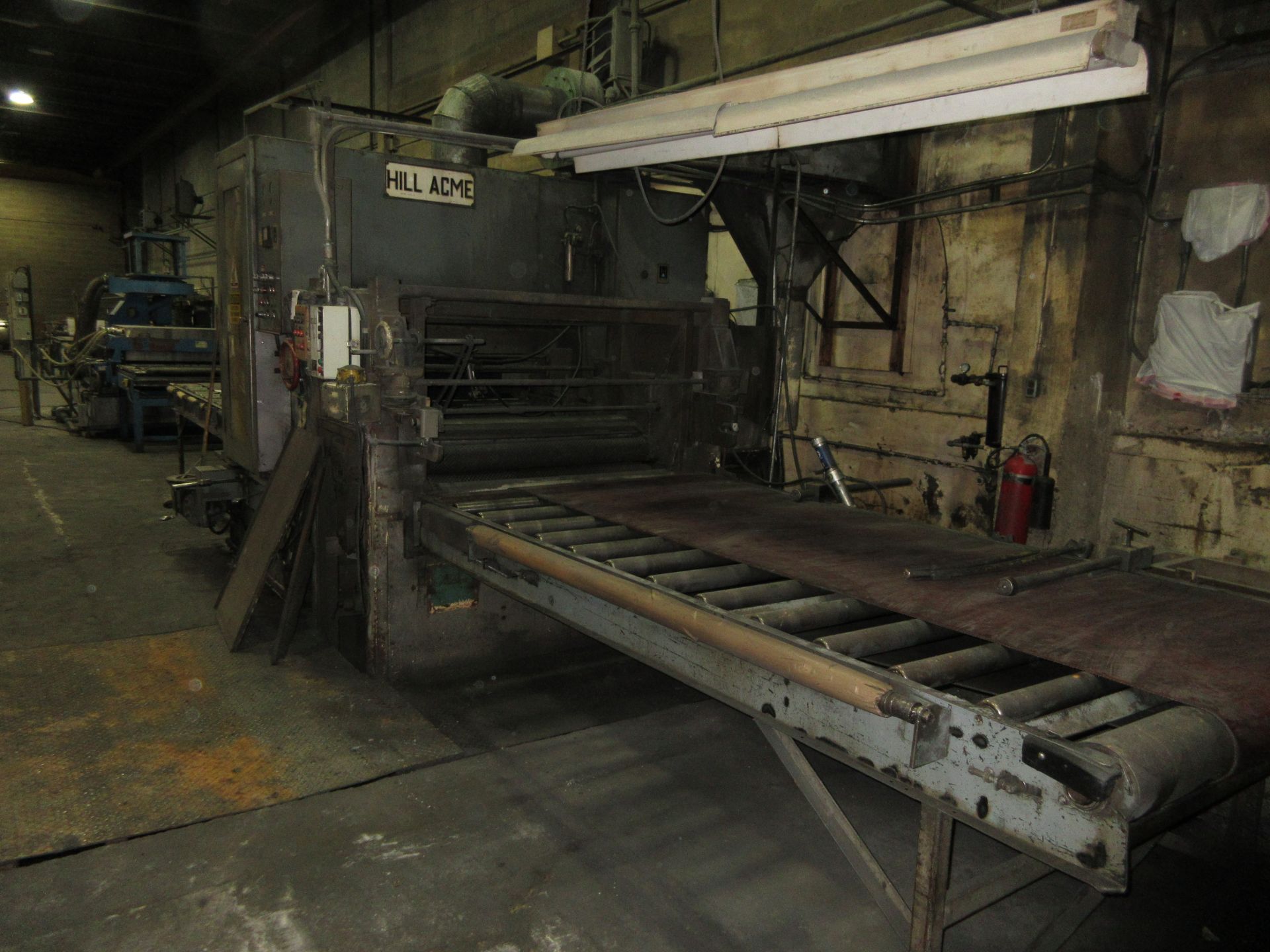 ''HILL ACME'' GRINDING MACHINE, 48'' WIDE W/ BOTTOM GRINDER 52''X103'' TIME SAVER 60 HP MOTOR, 575