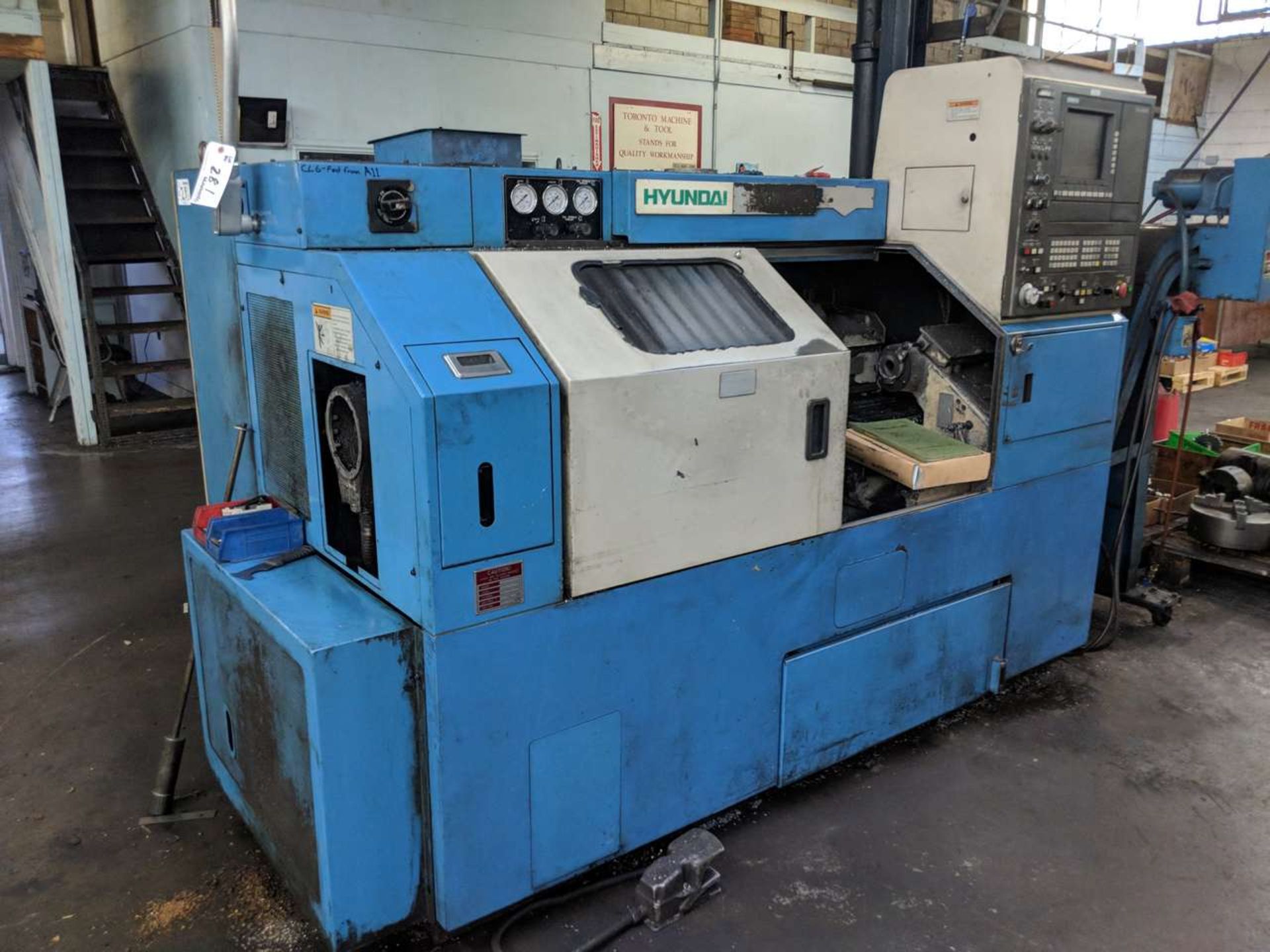 Hyundai HIT-18S CNC Lathe Chip Conveyor,