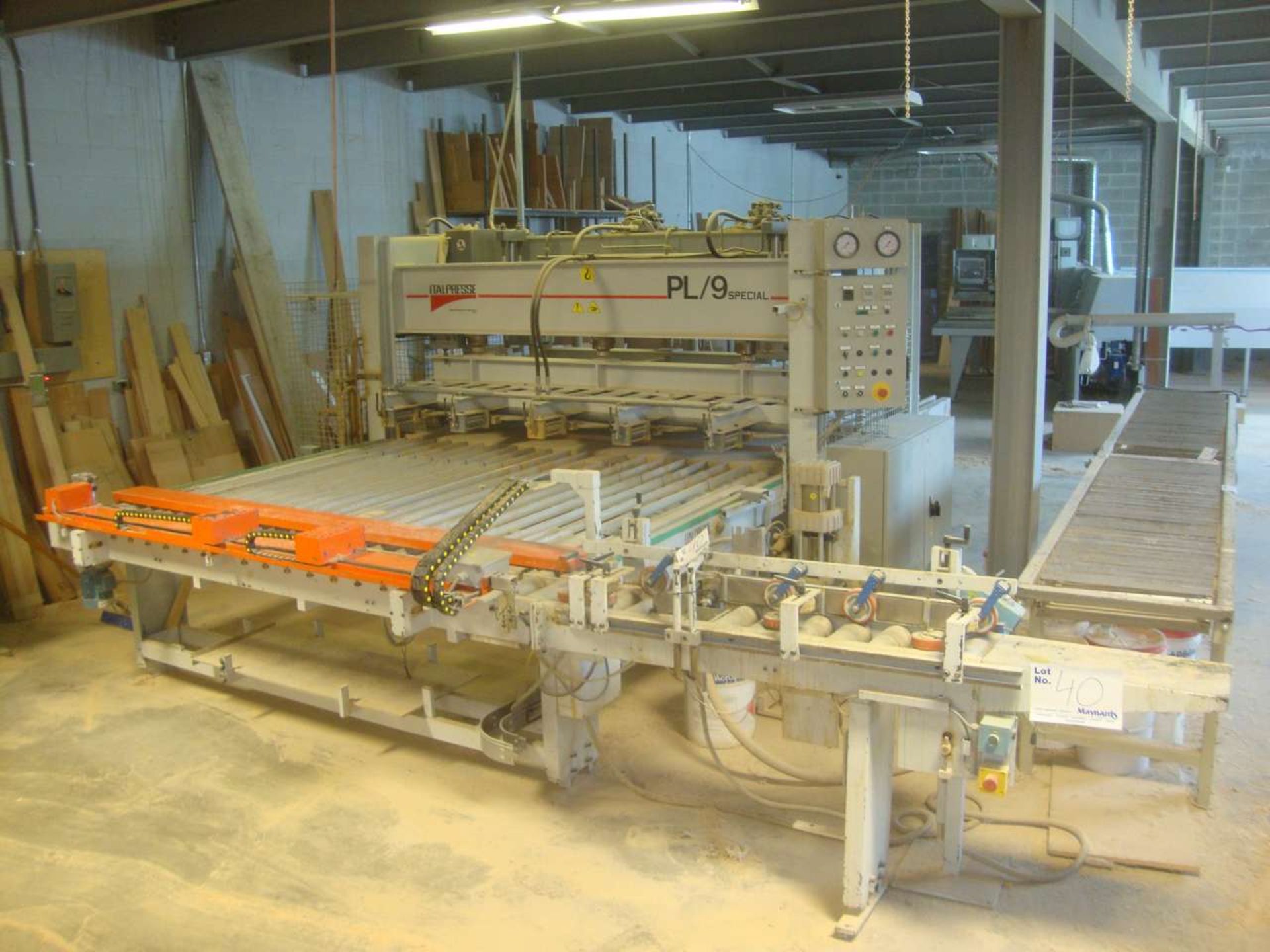 ITALPRESS PL/9 SPECIAL Solid wood press line for wood panels,