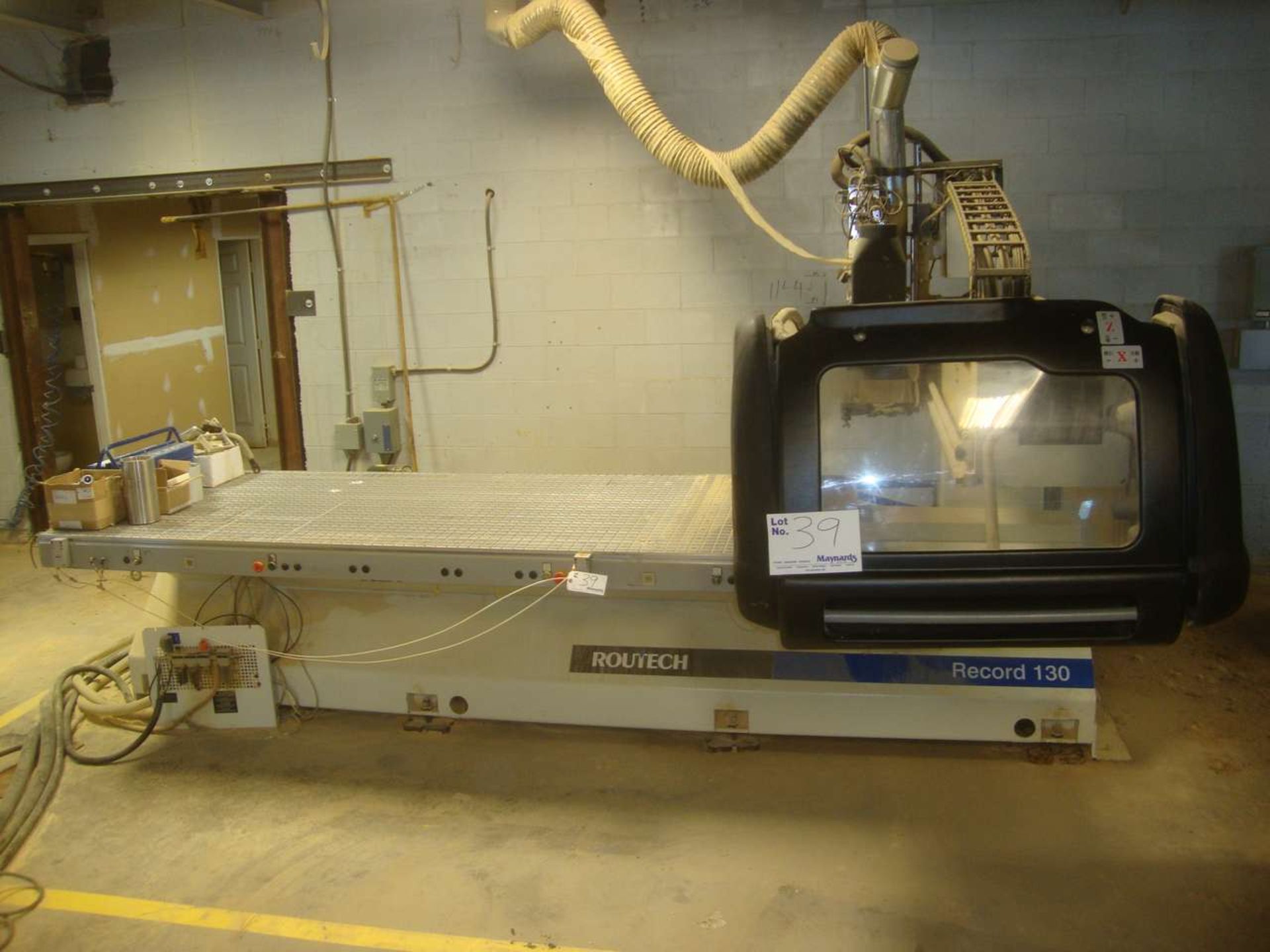 2000 Routech RECORD 130 ALUMINUM NESTED BASE ROUTER