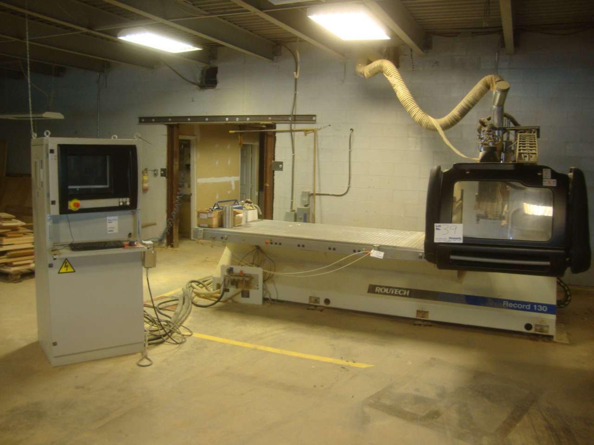 2000 Routech RECORD 130 ALUMINUM NESTED BASE ROUTER - Image 2 of 10