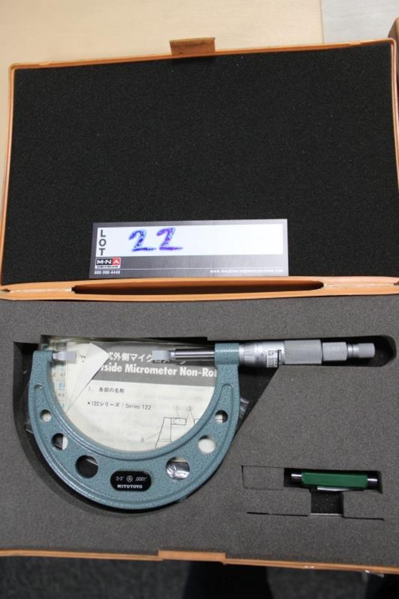 Mitutoyo 2"-3" Blade Micrometer - Image 2 of 2