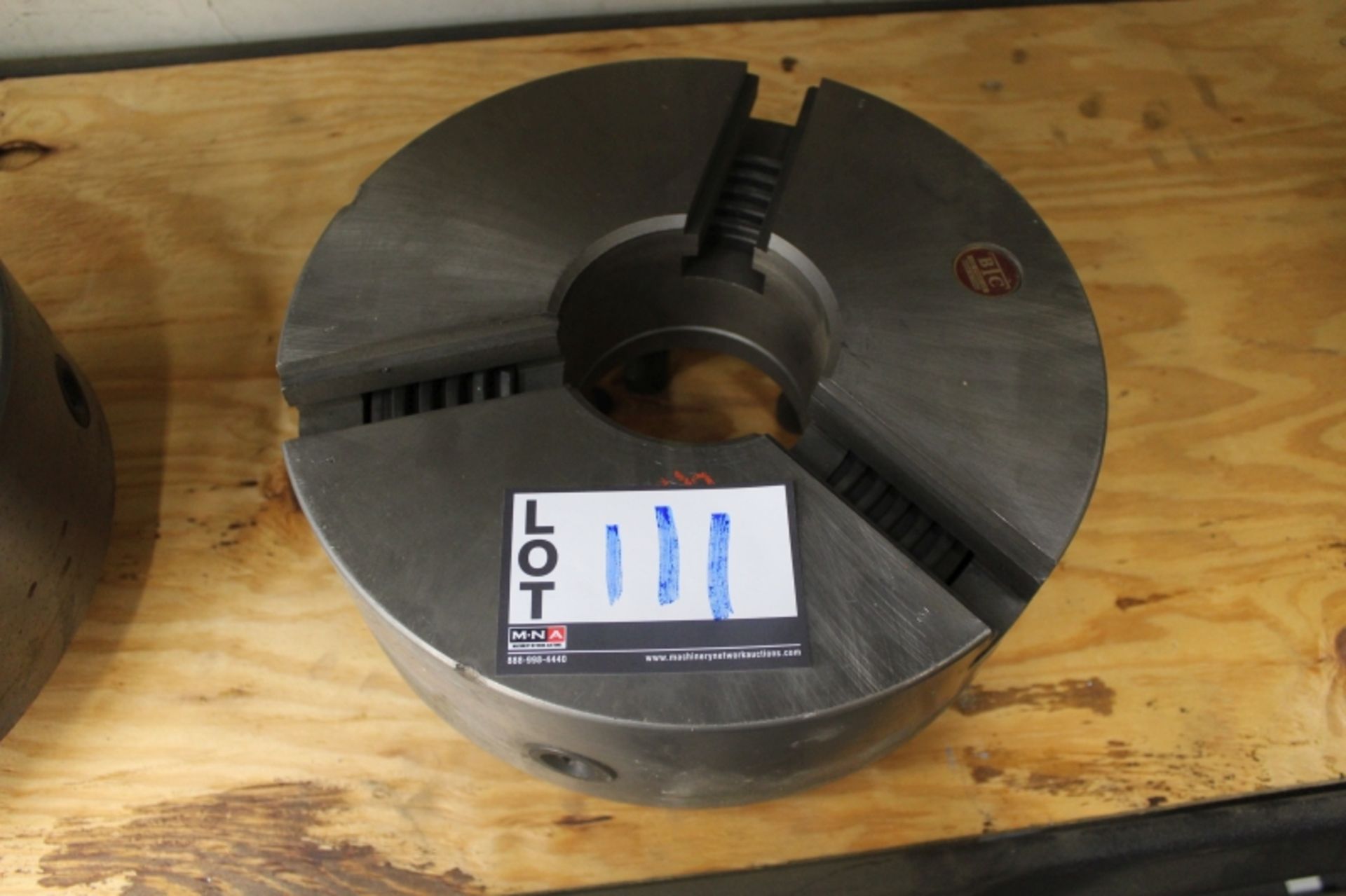 13" 3 Jaw Power Chuck