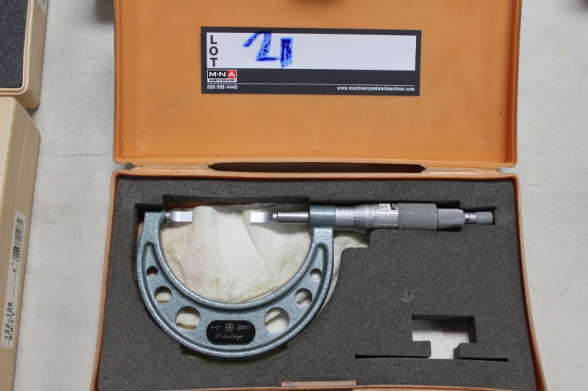 Mitutoyo 1"-2" Blade Micrometer