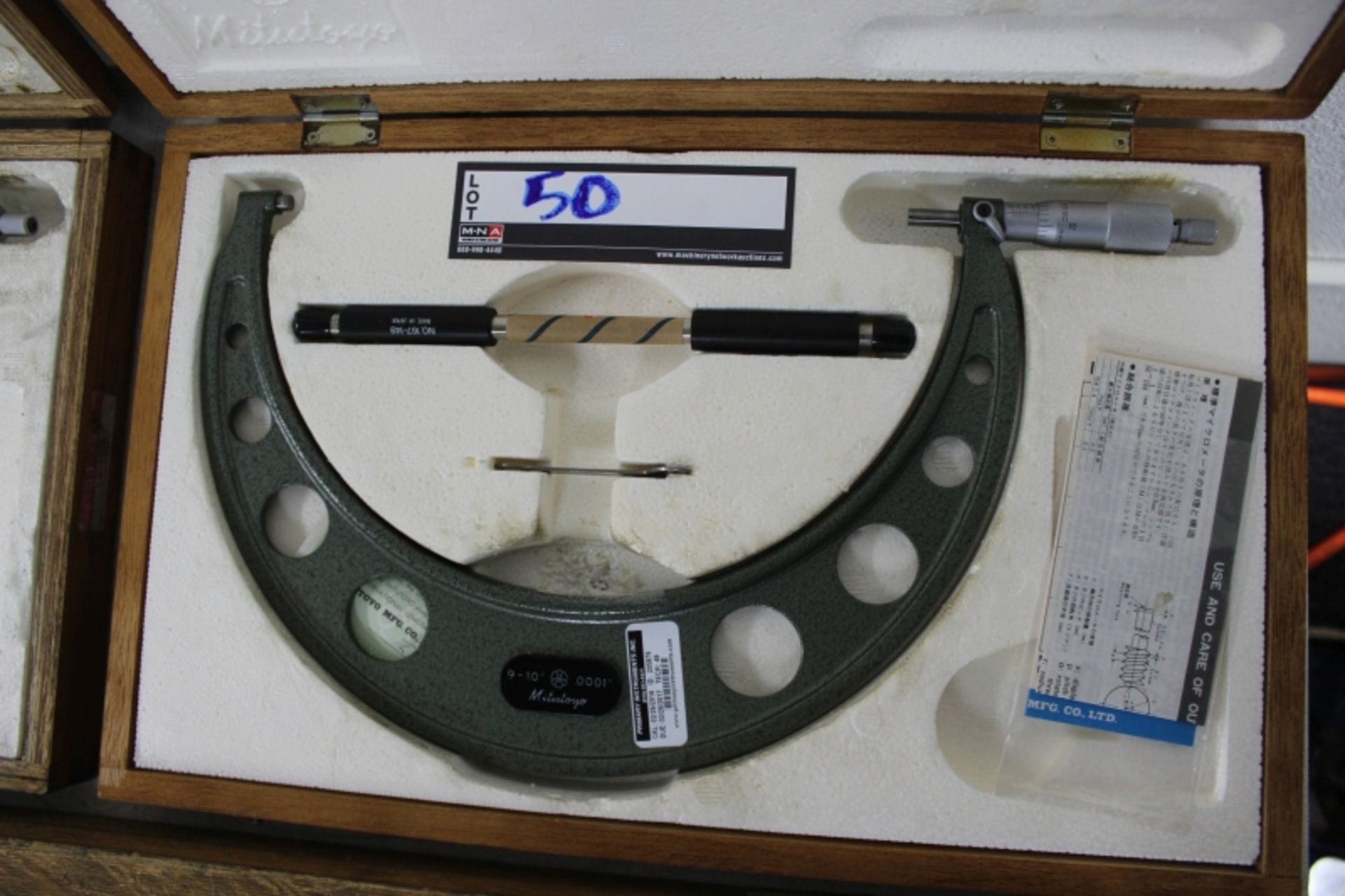 Mitutoyo 9"-10" Outside Micrometer