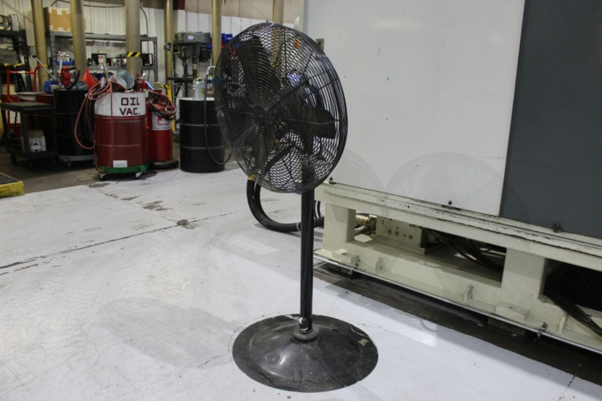 Dayton 24" Shop Fan - Image 2 of 4