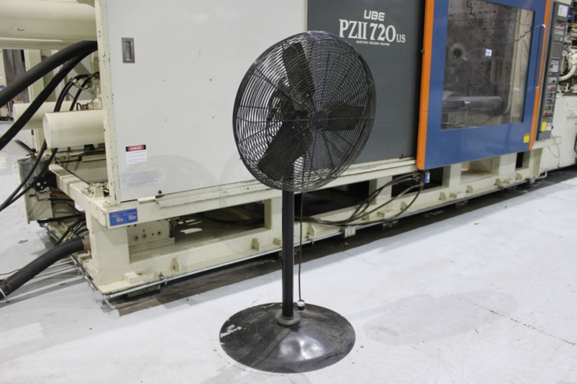 Dayton 24" Shop Fan - Image 3 of 4