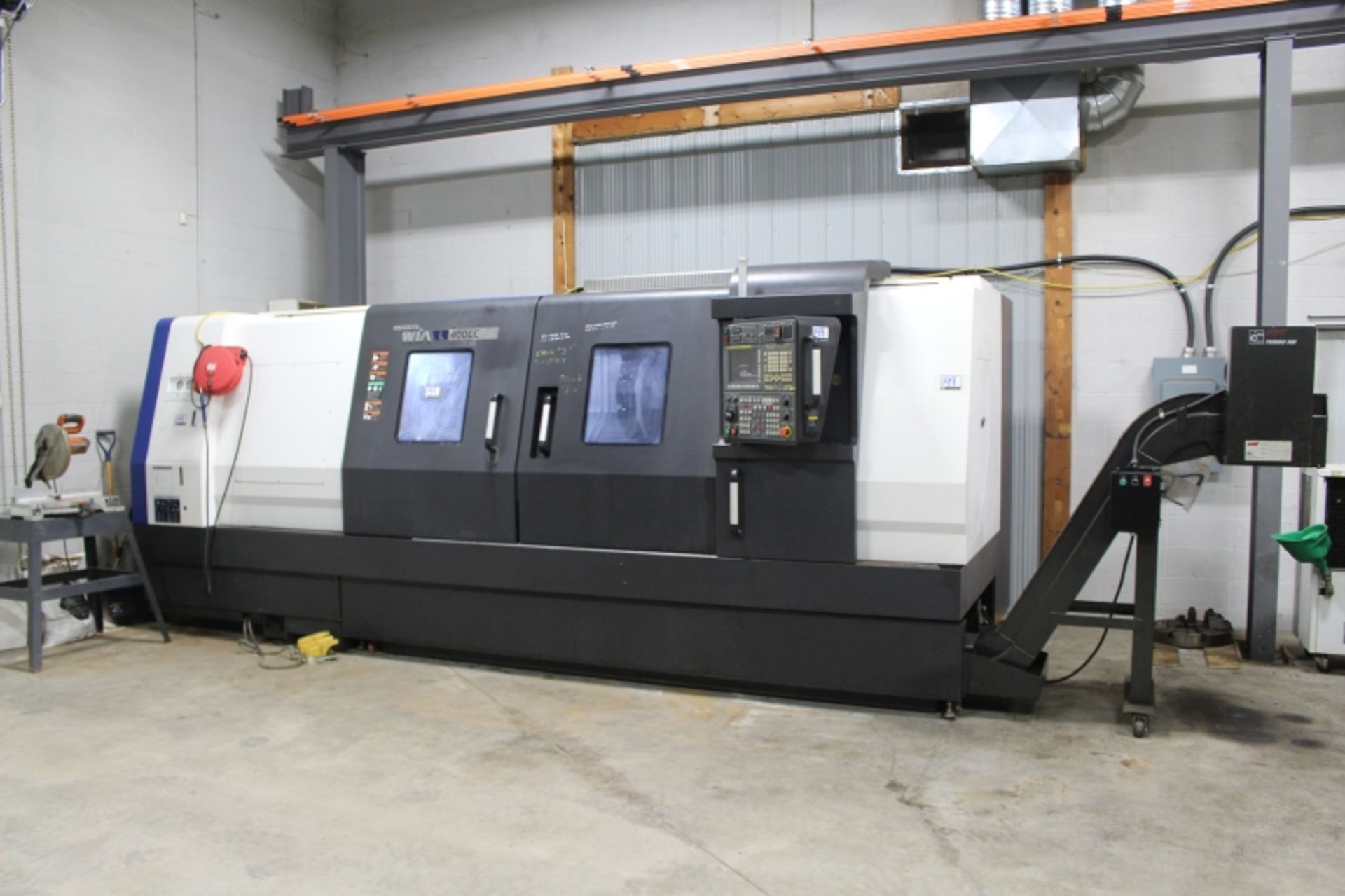 Hyundai Wia L400C, Fanuc, 28.5” sw, 4.6” bar cap, 83.5” max turn length, 2000 RPM, steady rest, with - Image 3 of 19