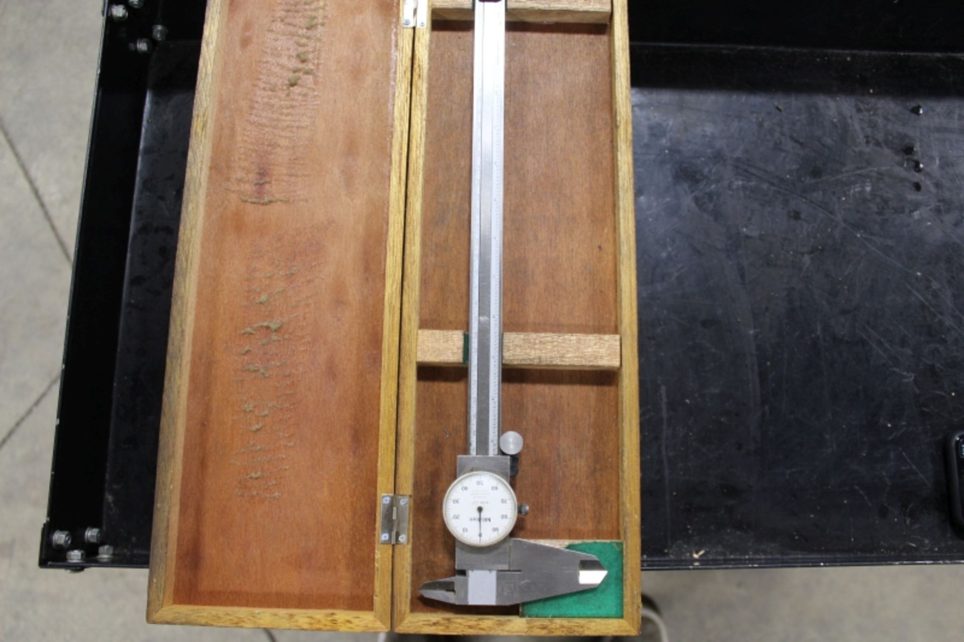 12" Mitutoyo Dial Caliper - Image 2 of 4