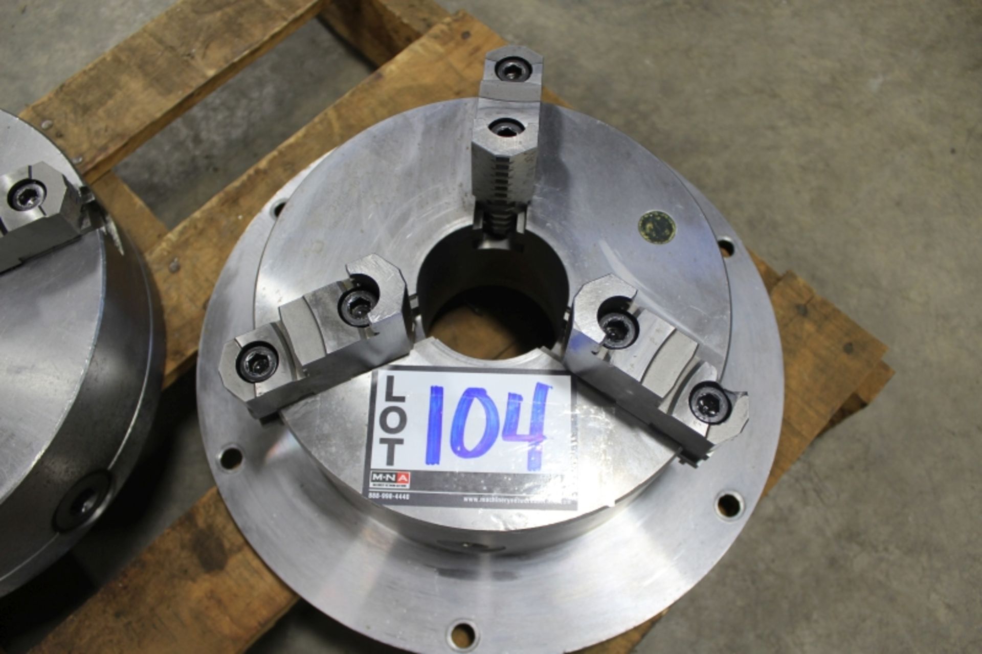 10" 3 Jaw Chuck - Image 2 of 3