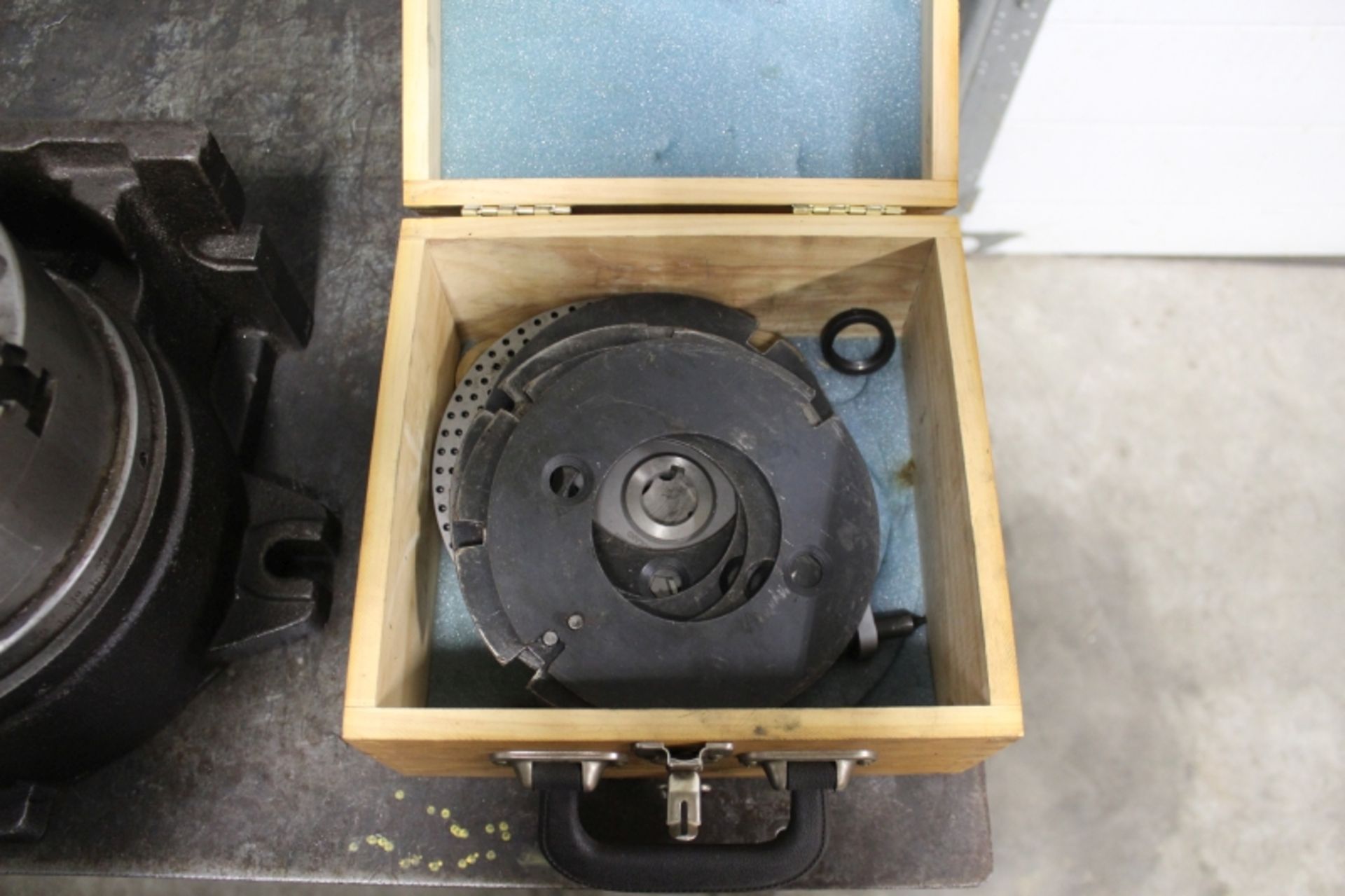 8" 3 Jaw STM Rotary Chuck - Image 4 of 5