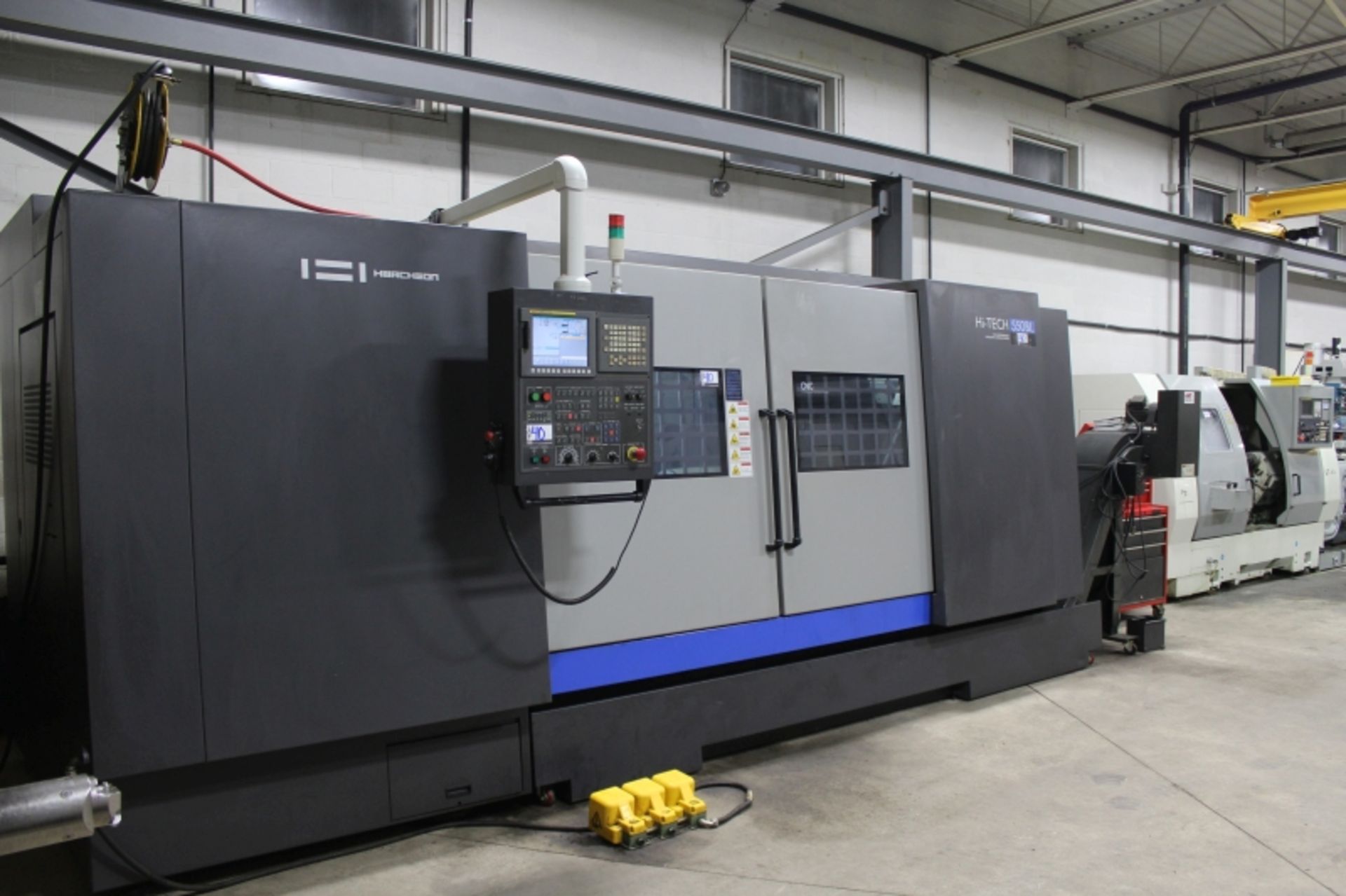 Hwacheon Hi-Tech 550BL Fanuc 0i-TD, 31.5” Sw, 4.6” bar cap, 23.2” x 83” max turn diam x length, 1800 - Image 4 of 15