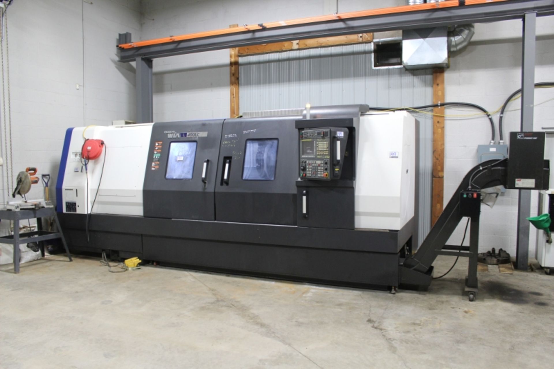 Hyundai Wia L400C, Fanuc, 28.5” sw, 4.6” bar cap, 83.5” max turn length, 2000 RPM, steady rest, with - Image 4 of 19