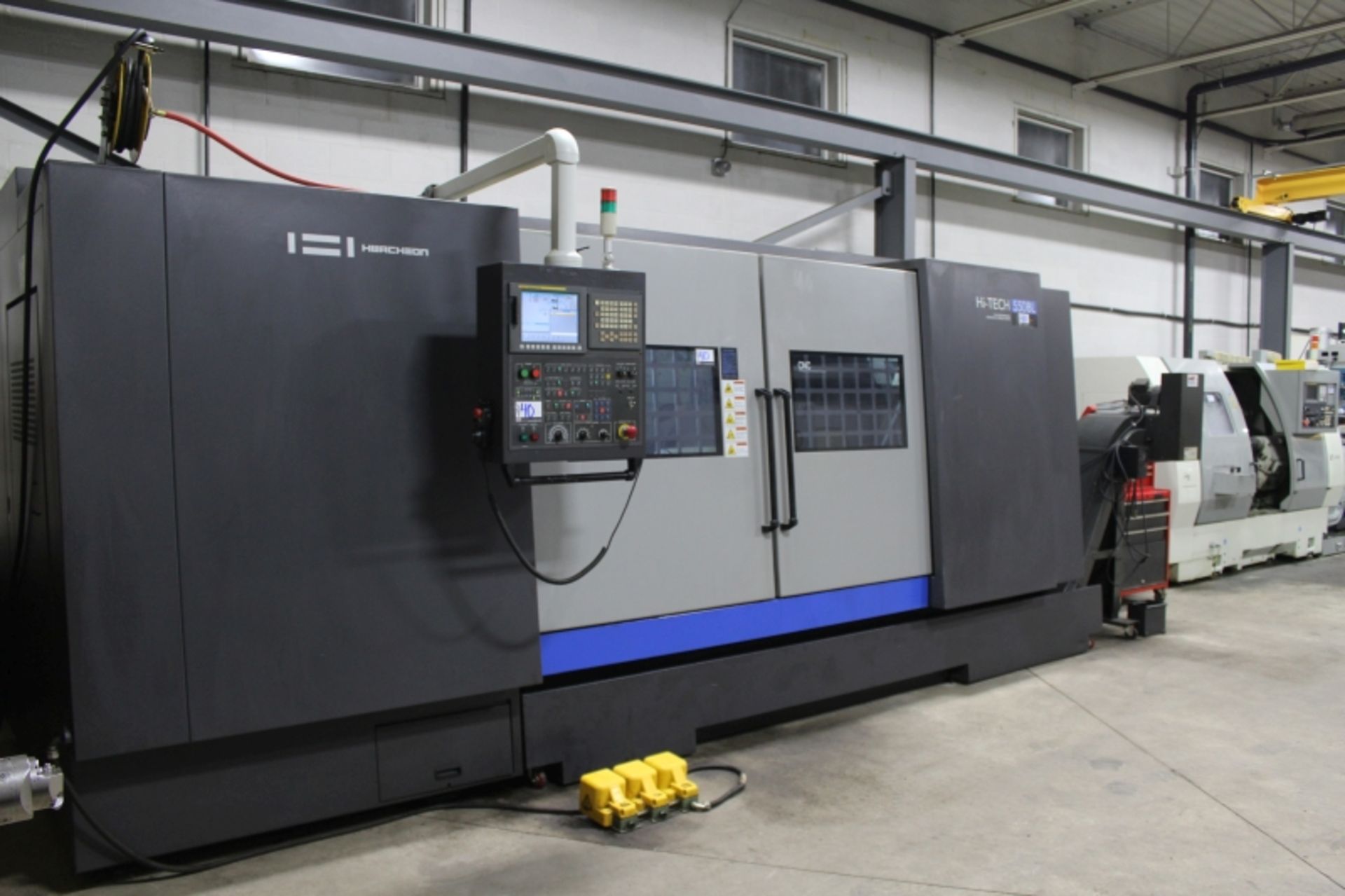 Hwacheon Hi-Tech 550BL Fanuc 0i-TD, 31.5” Sw, 4.6” bar cap, 23.2” x 83” max turn diam x length, 1800 - Image 3 of 15