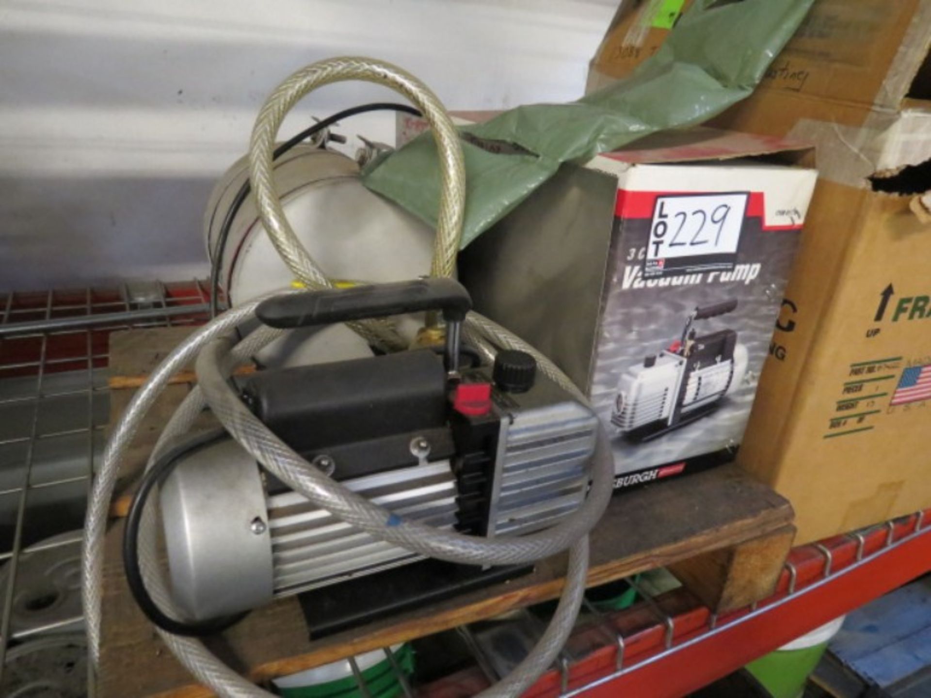 Vacuum Pump - Image 2 of 2