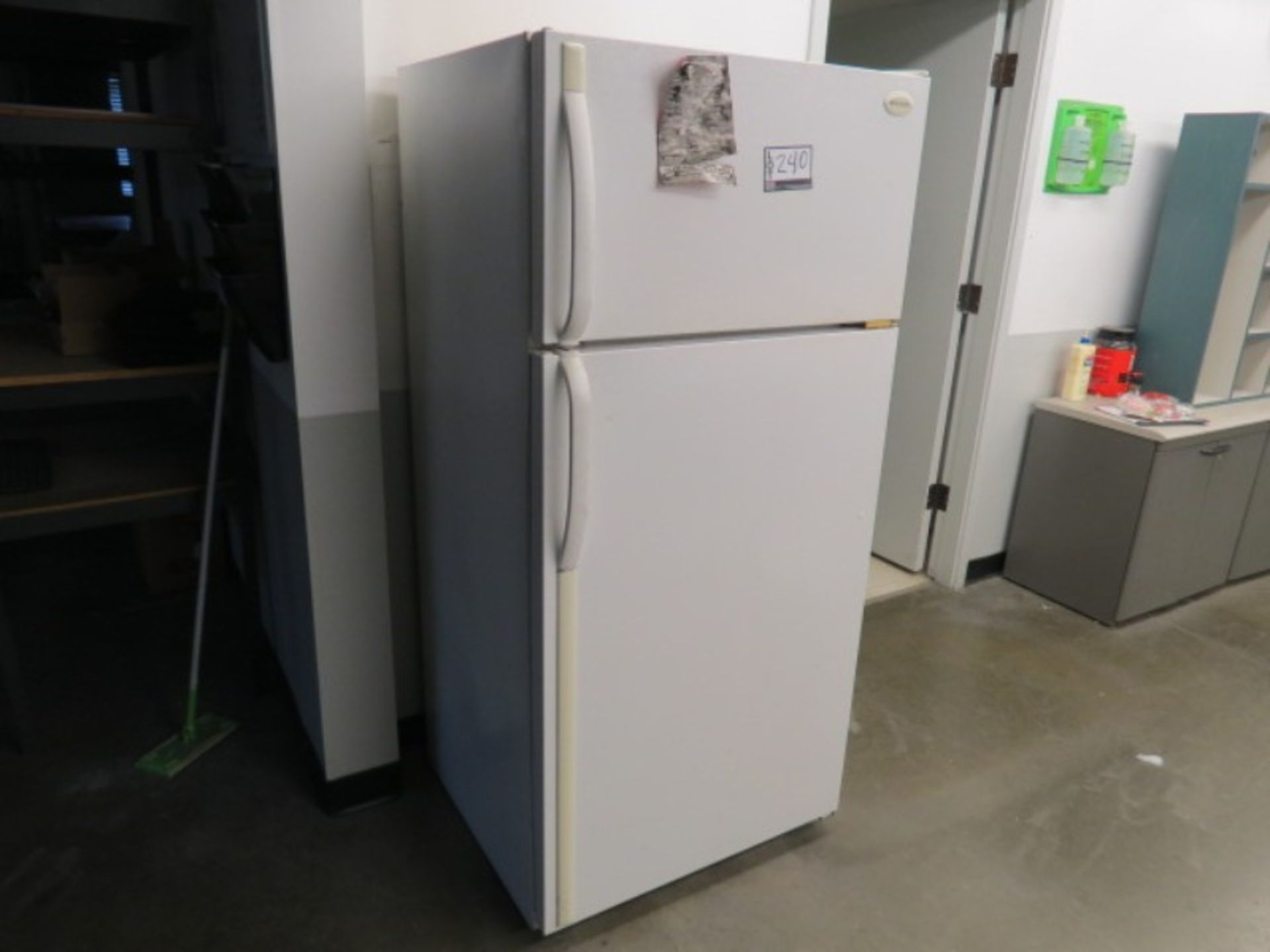 Frigidaire Refrigerator - Image 3 of 3