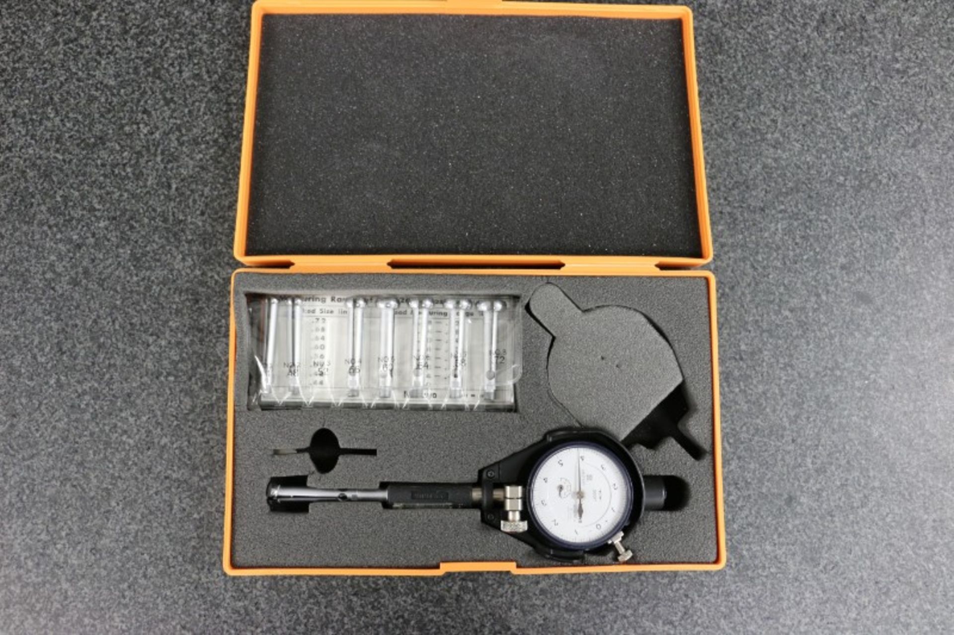 Mitutoyo Dial Bore Gage .400 - .700