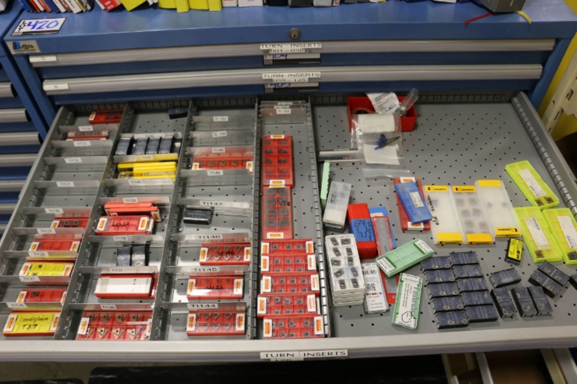 Drawer with Assorted Carbide Inserts - Image 2 of 3