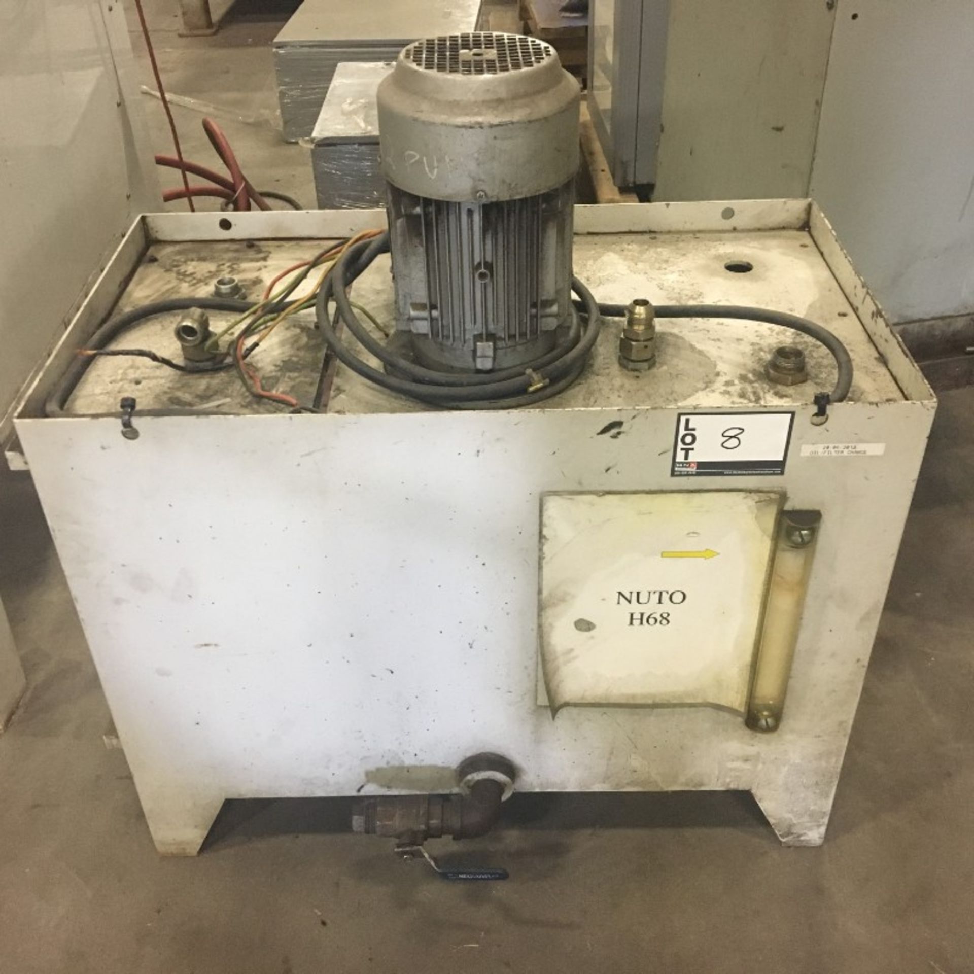 Hydraulic Tank with Baier & Koppell 1.5 HP pump