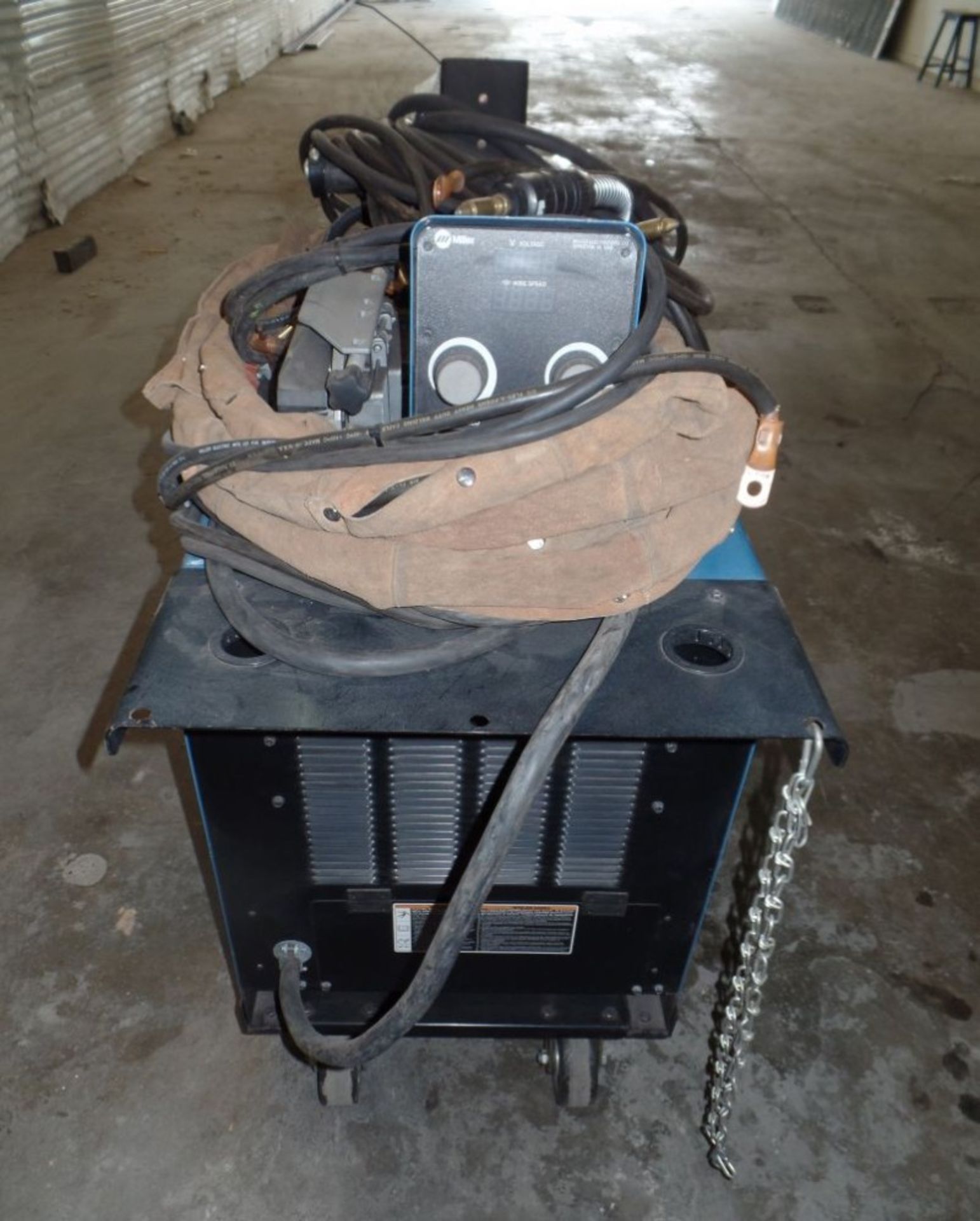 Miller Deltaweld 452 MIG Welder, wire feeder, s/n MC331029C - Image 3 of 5