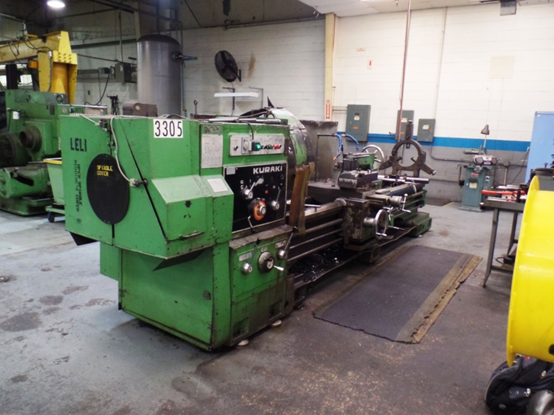 32" x 118" Kuraki LC403 Hollow Spindle Engine Lathe, 12.5" bore, taper turning attachment, (2) 24" 4