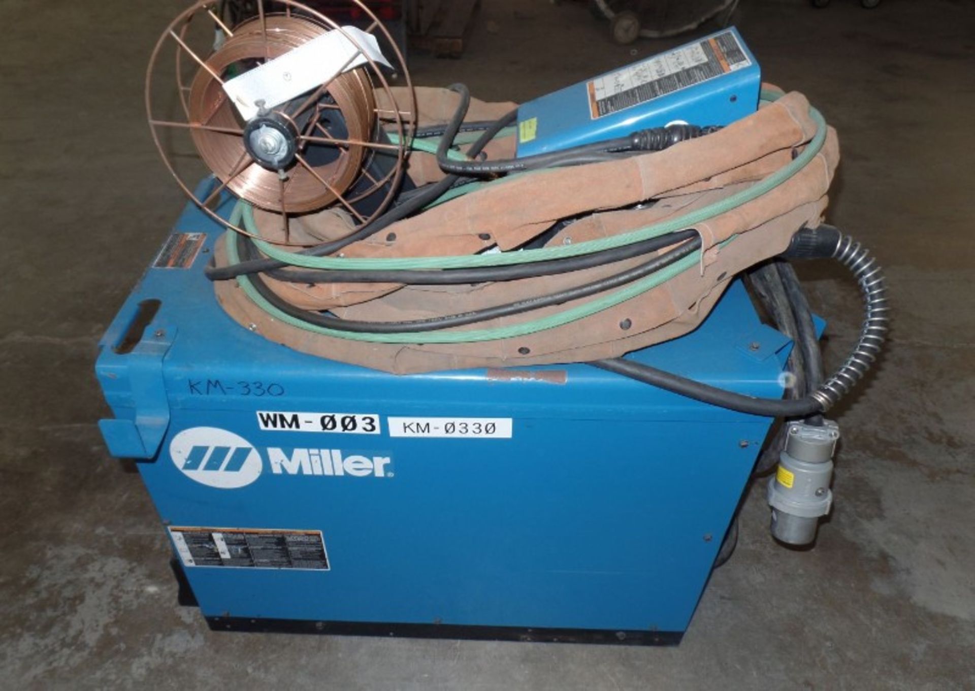 Miller Deltaweld 452 MIG Welder, wire feeder, s/n MC480022C - Image 3 of 5