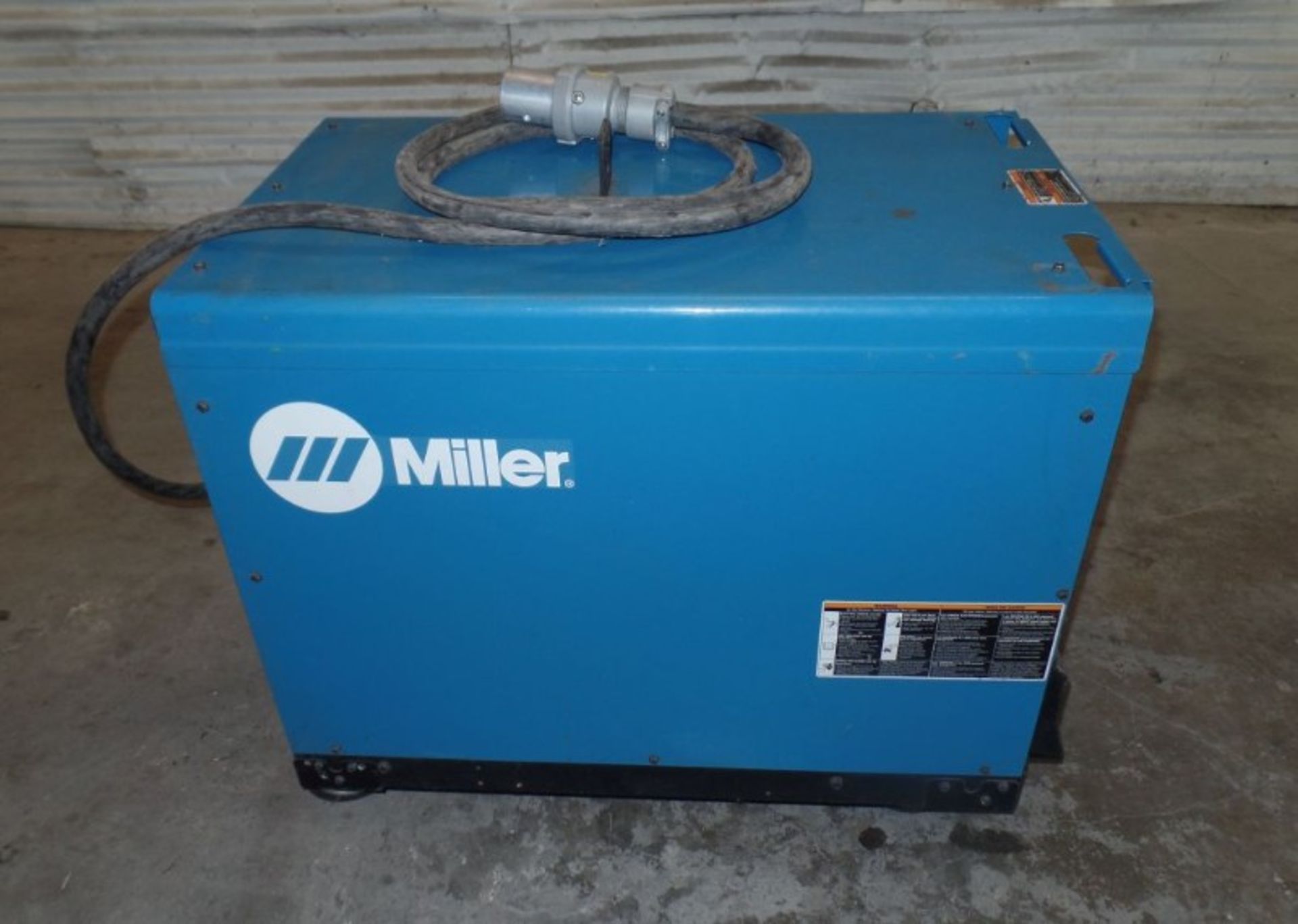 Miller Deltaweld 452 MIG Welder, s/n MC470023C - Image 2 of 5