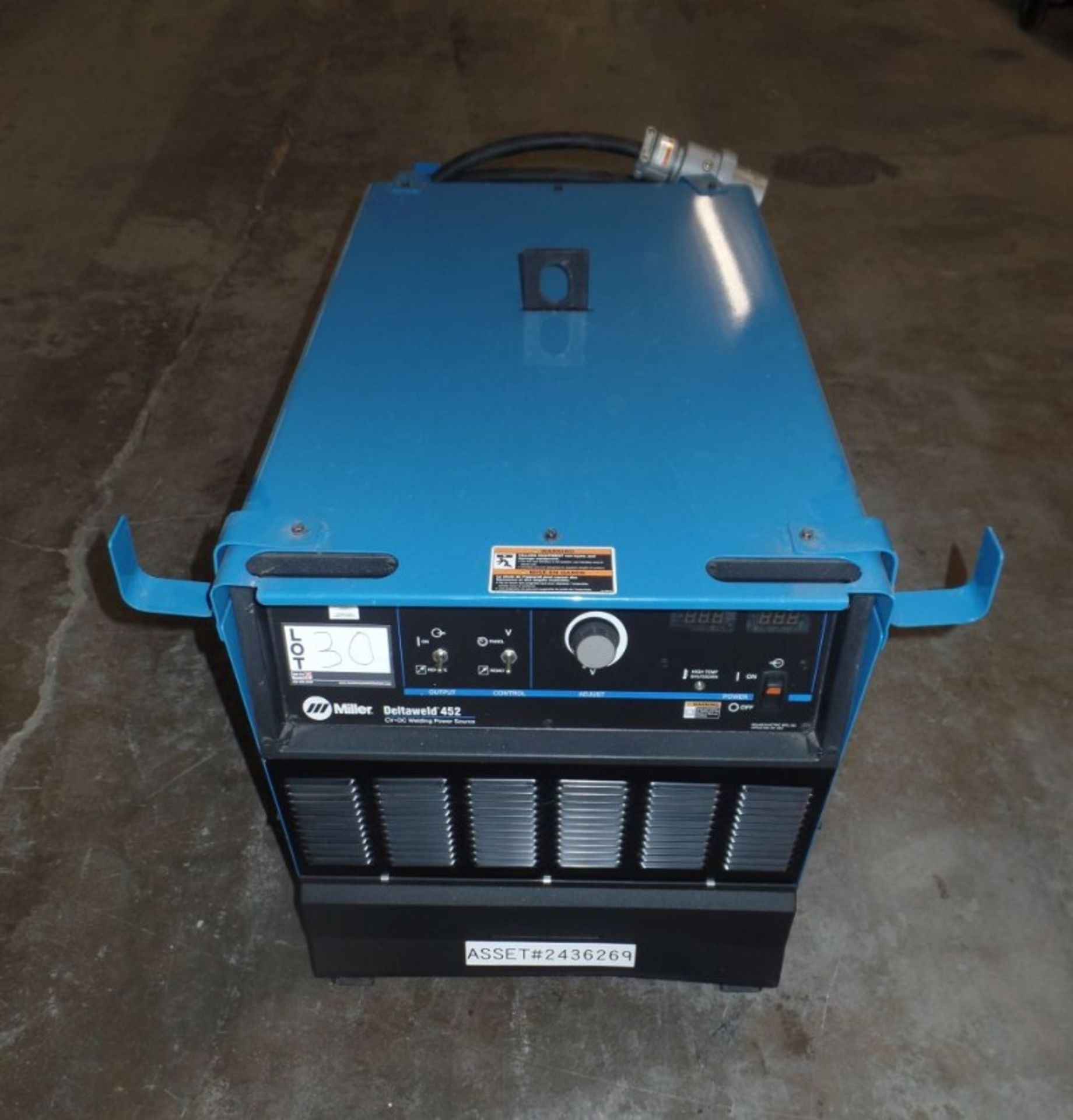 Miller Deltaweld 452 MIG Welder, s/n ME210145C