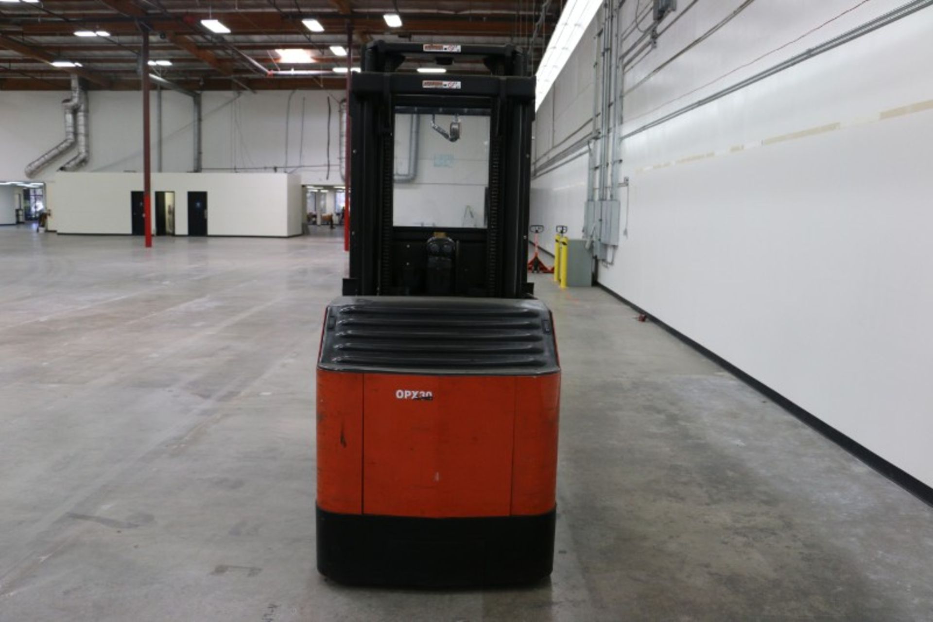 BT Prime Mover OPX30 Order Picker, electric, 3000lb capacity, s/n OPX3033086001, with battery & - Image 3 of 6