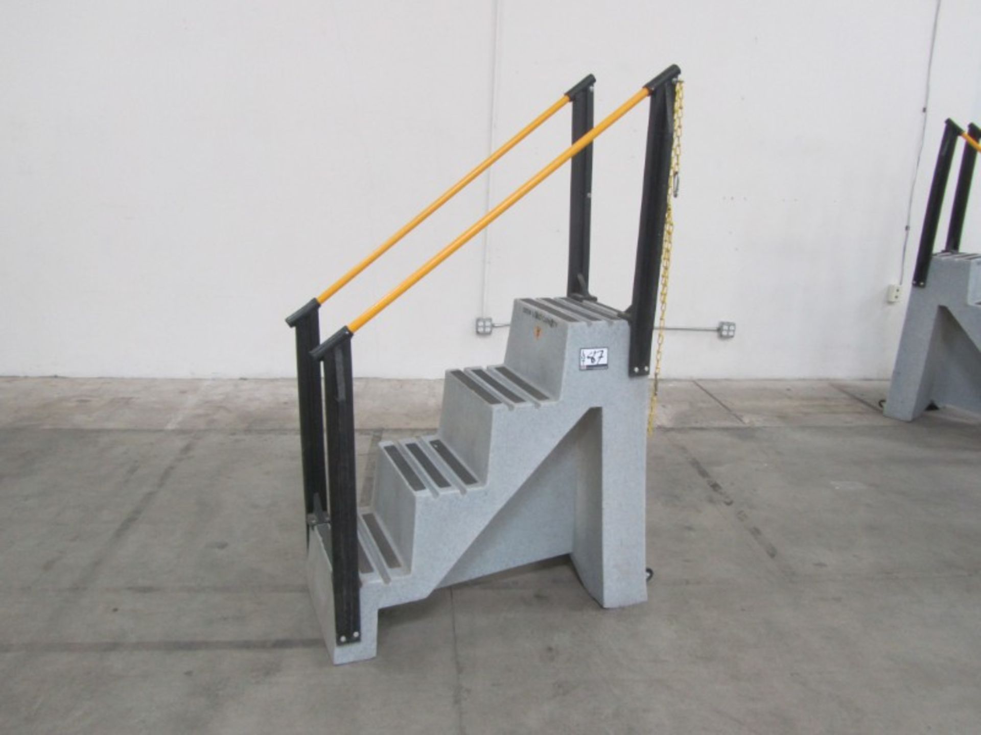 Rolling warehouse stairs, poly, 4 step, handrail, 500lb capacity