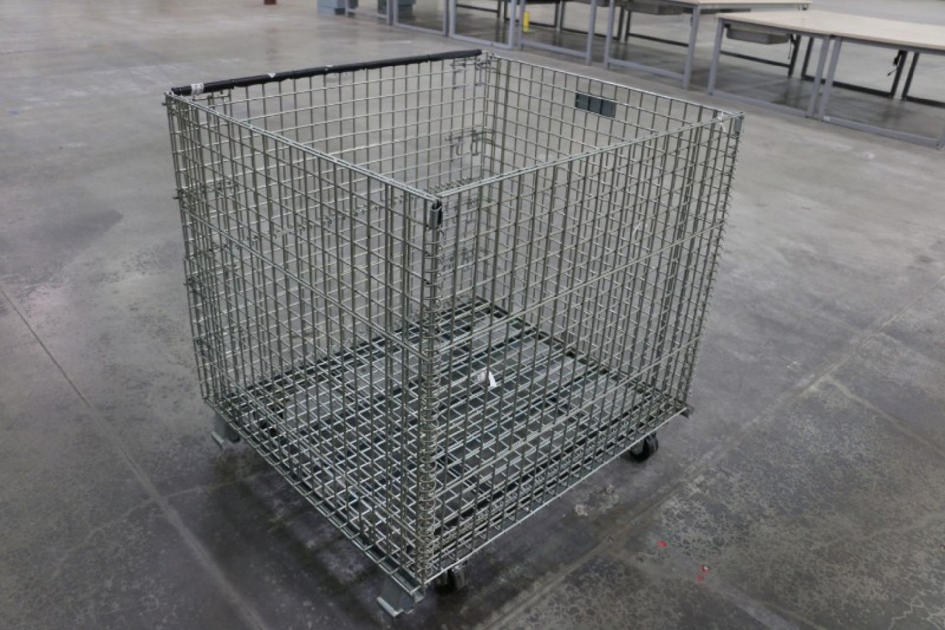 Rolling Wire Gaylord, 46"W x 39"L x 36"h, 2800lb capacity, collapsible - Image 3 of 5