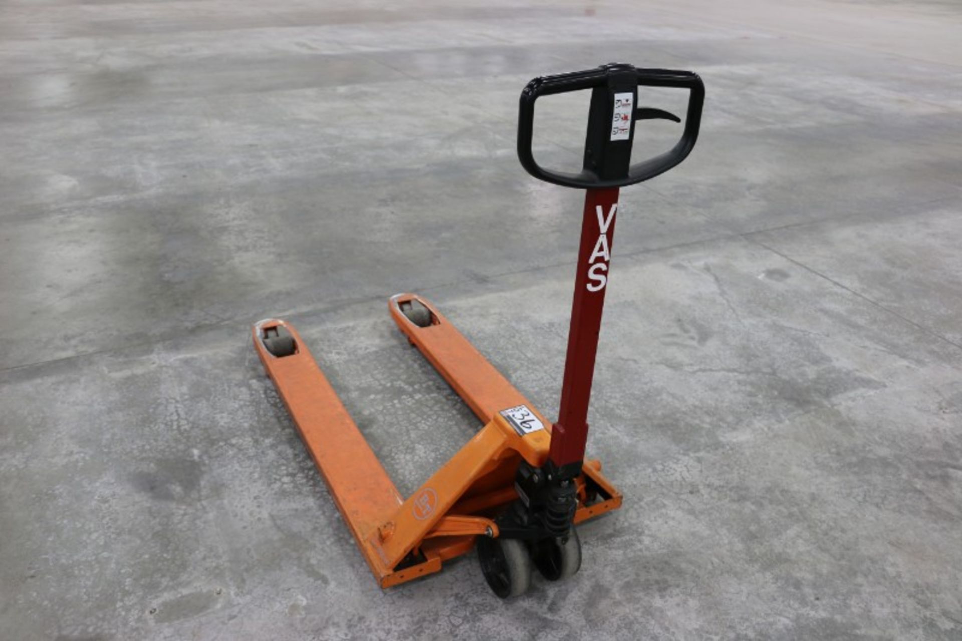 Pallet Jack, BT 5000lb cap. - Image 2 of 4