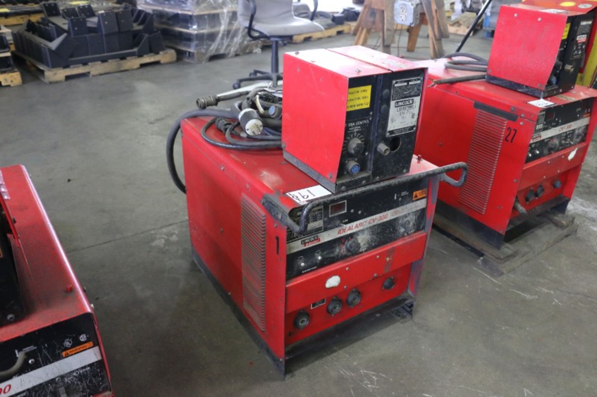 Lincoln Electric Idealarc CV-300 Arc Welder S/N U1940817878 with Lincoln Electric LN-7 Wire Feeder - Image 2 of 5