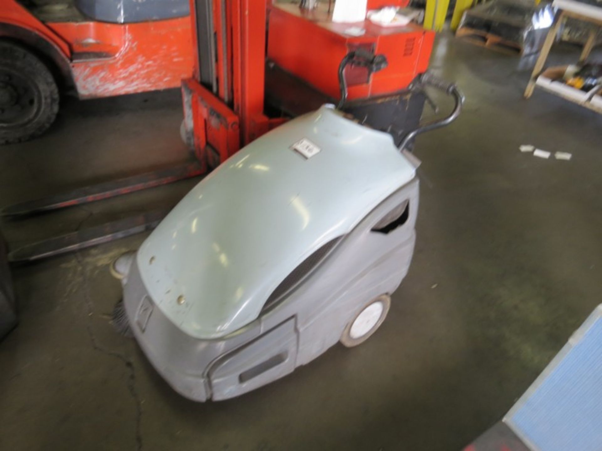 Electric Sweeper - Image 2 of 4