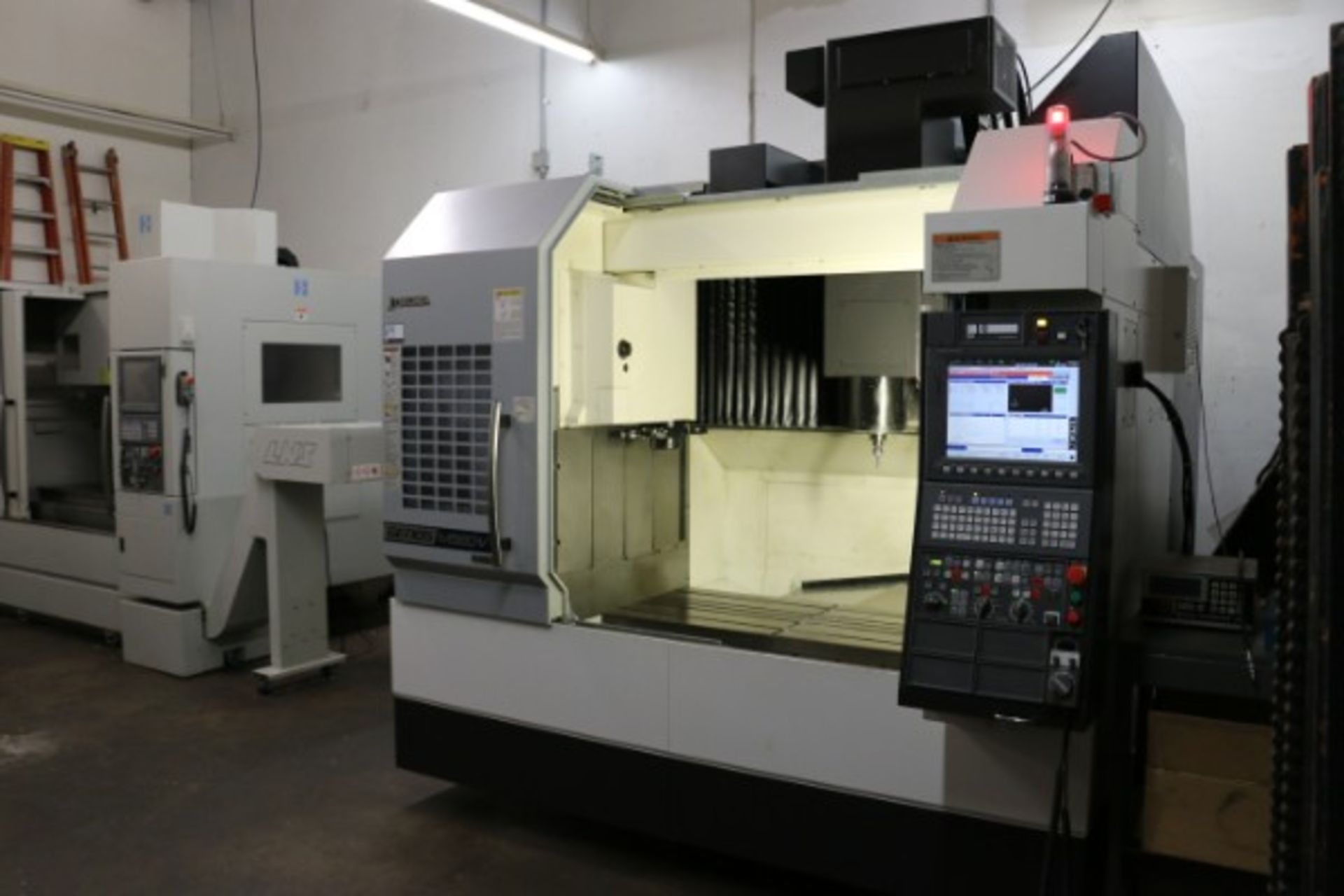 Okuma Genos M560-V, Okuma OSP-P300M Control, S/N 174516, 2038 Cutting Hours, New 2014 - Image 6 of 11