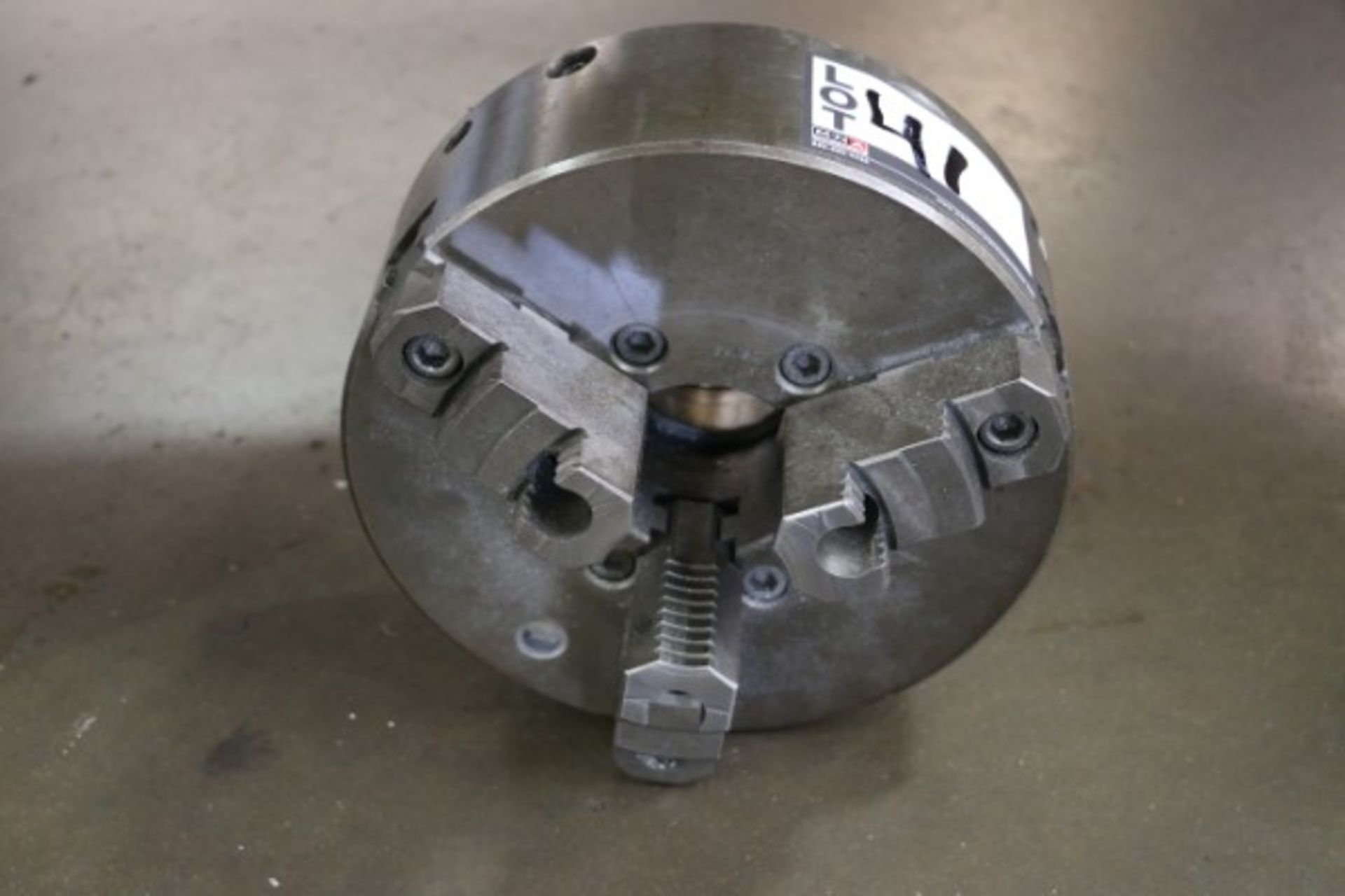 10", 3 Jaw Chuck