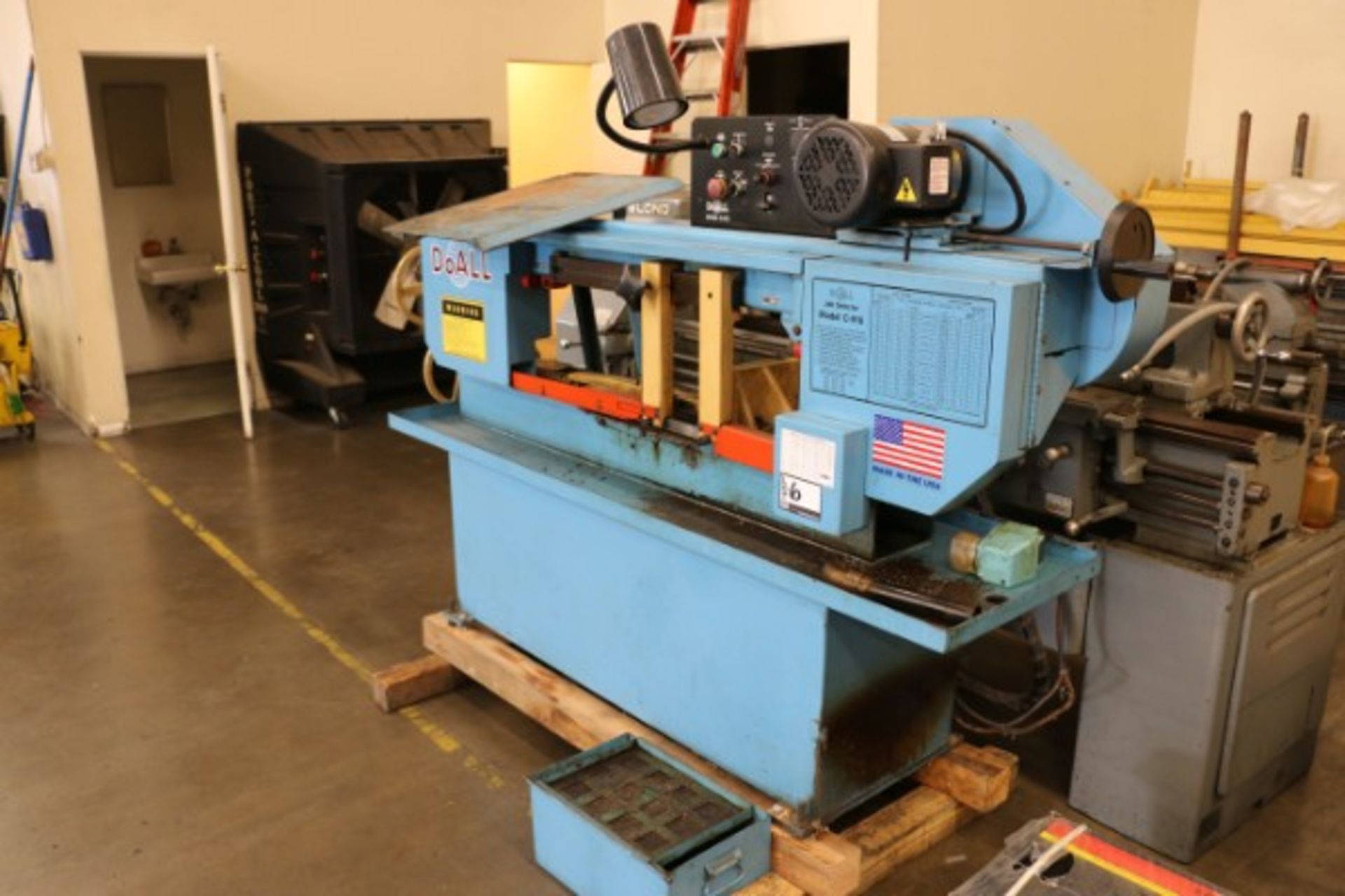 1999, DoAll C-916, 158 In., Horizontal Band Saw, S/N 527-001203 - Image 2 of 5