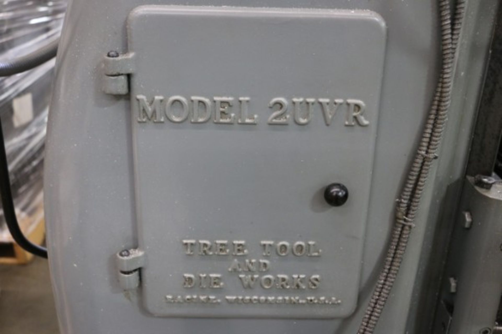 Tree Model 2UVR Vertical Mill - Image 4 of 4