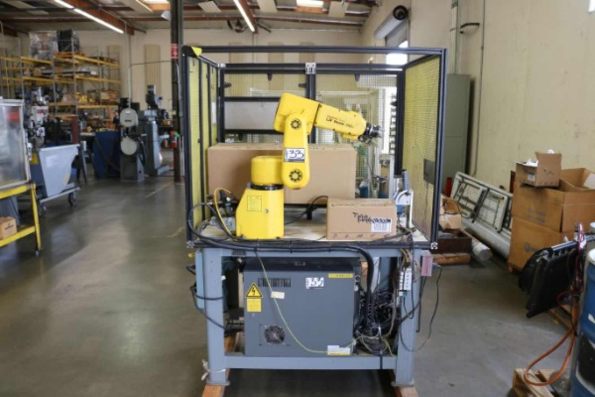 Fanuc LR Mate 200i Robot, Fanuc System R-J3 Mate, S/N E01901134 - Image 4 of 9