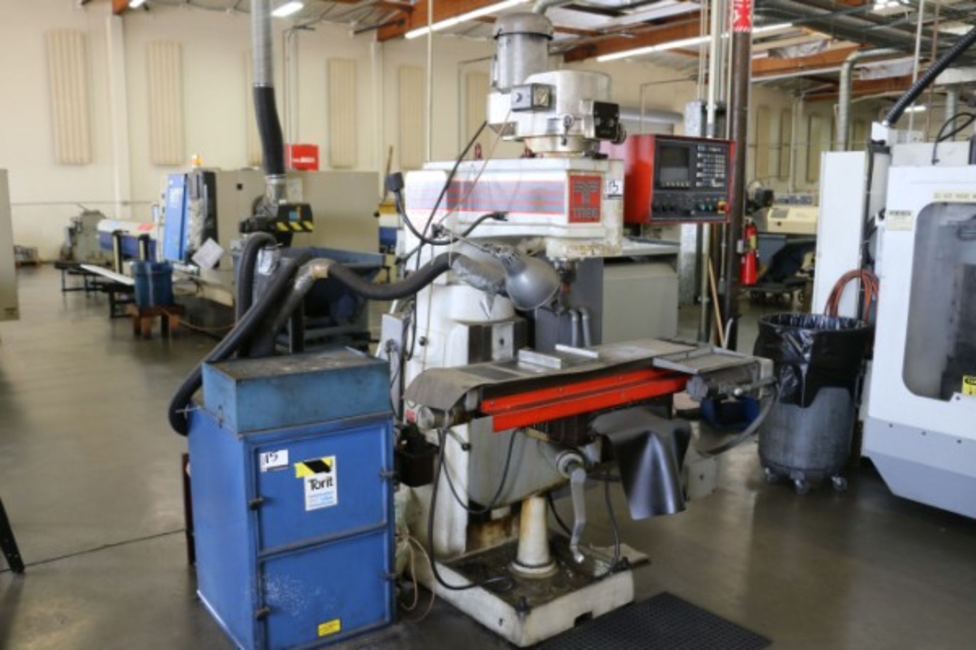 Tree Journeyman 310 CNC Mill, Delta Dynapath Ctrl, S/N 9-32-85-1204