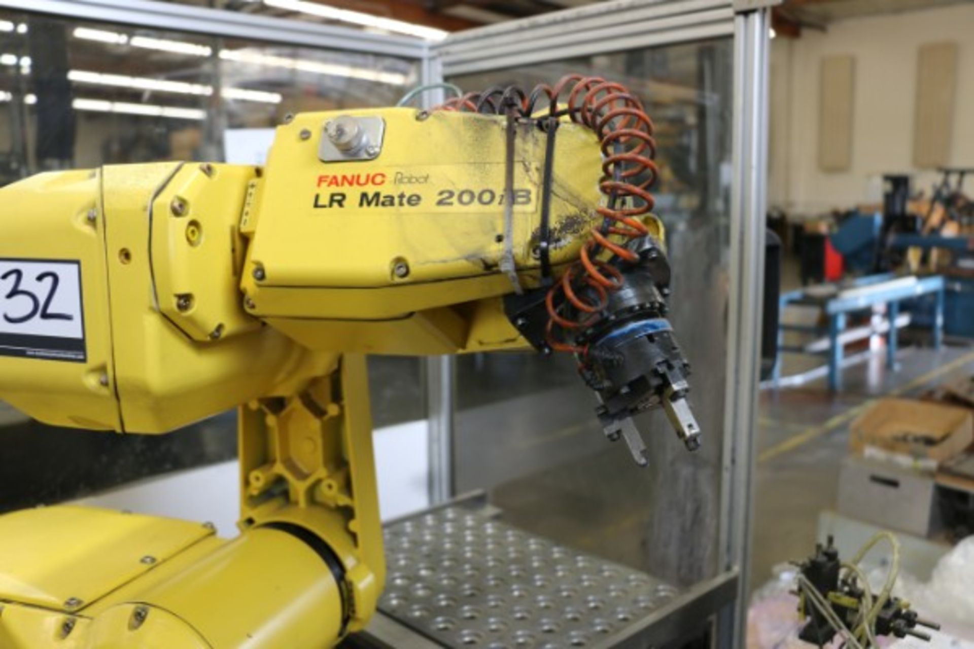 Fanuc LR Mate 200iB Robot, Fanuc System R-J3iB Mate, S/N E02900162, New 2002 - Image 5 of 8