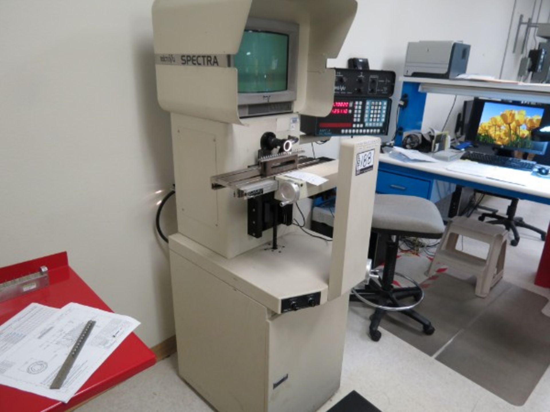 MicroVu Spectra Optical Comparator with video display & Deltronic MPC-5 multi-function DRO - Image 3 of 6