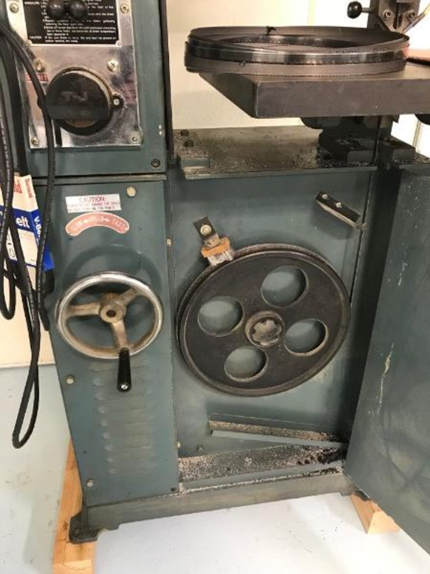 Rutland 26680360 Vertical Bandsaw, S/N 9436670, New 1991 (Located at 4925 Robert J Mathews Pkwy., El - Image 5 of 10