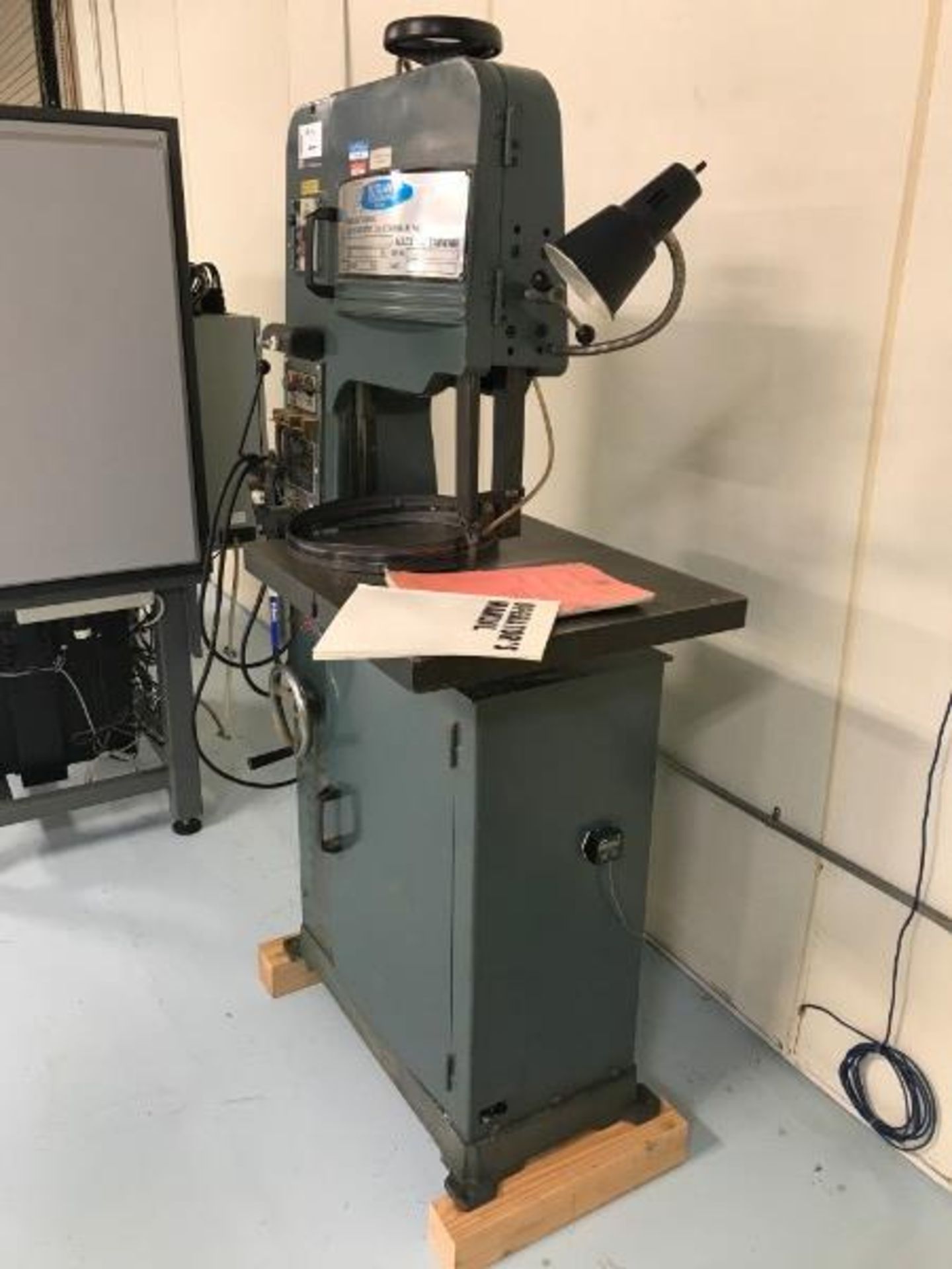 Rutland 26680360 Vertical Bandsaw, S/N 9436670, New 1991 (Located at 4925 Robert J Mathews Pkwy., El