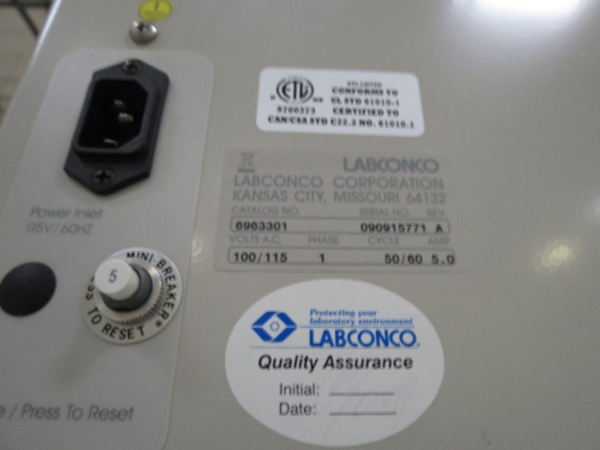 Labconco Paramont Ductless Enclosure Fume Hood, S/N 090915771A - Image 5 of 5