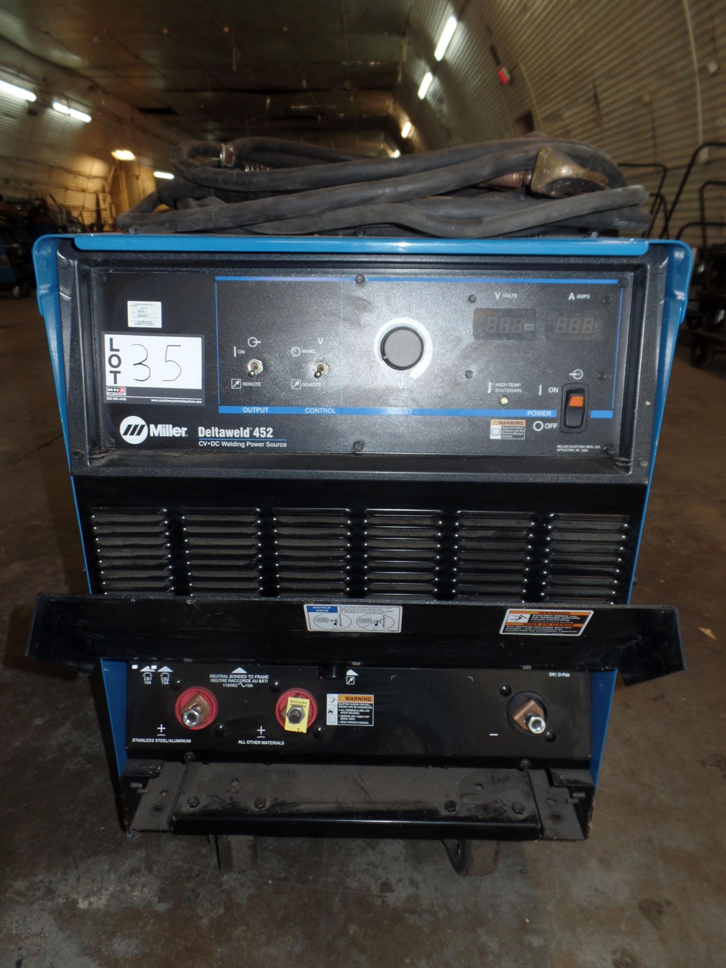 Deltaweld 452 MIG Welder S/N ME210141C (Located in Fort Worth, TX)