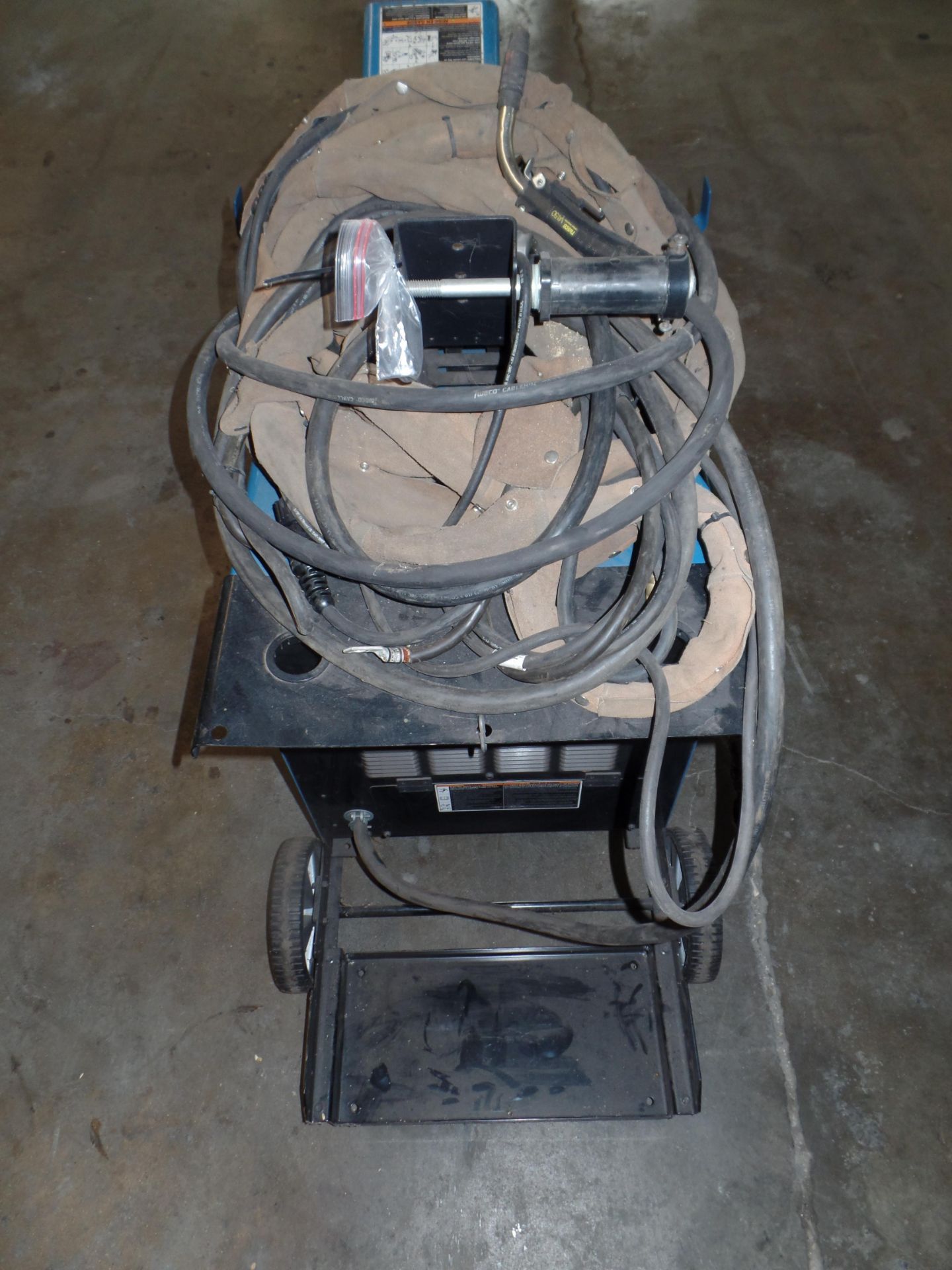 Deltaweld 452 MIG Welder, Wire Feeder, S/N MC470027C (Located in Fort Worth, TX) - Image 3 of 6